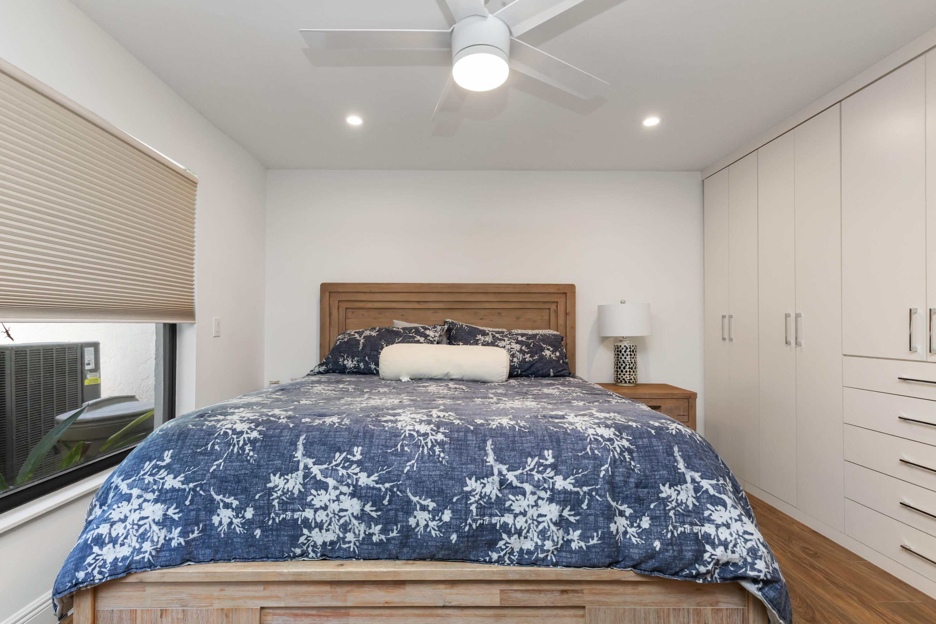 WATERS EDGE AT BOCA WEST 2 - Residential