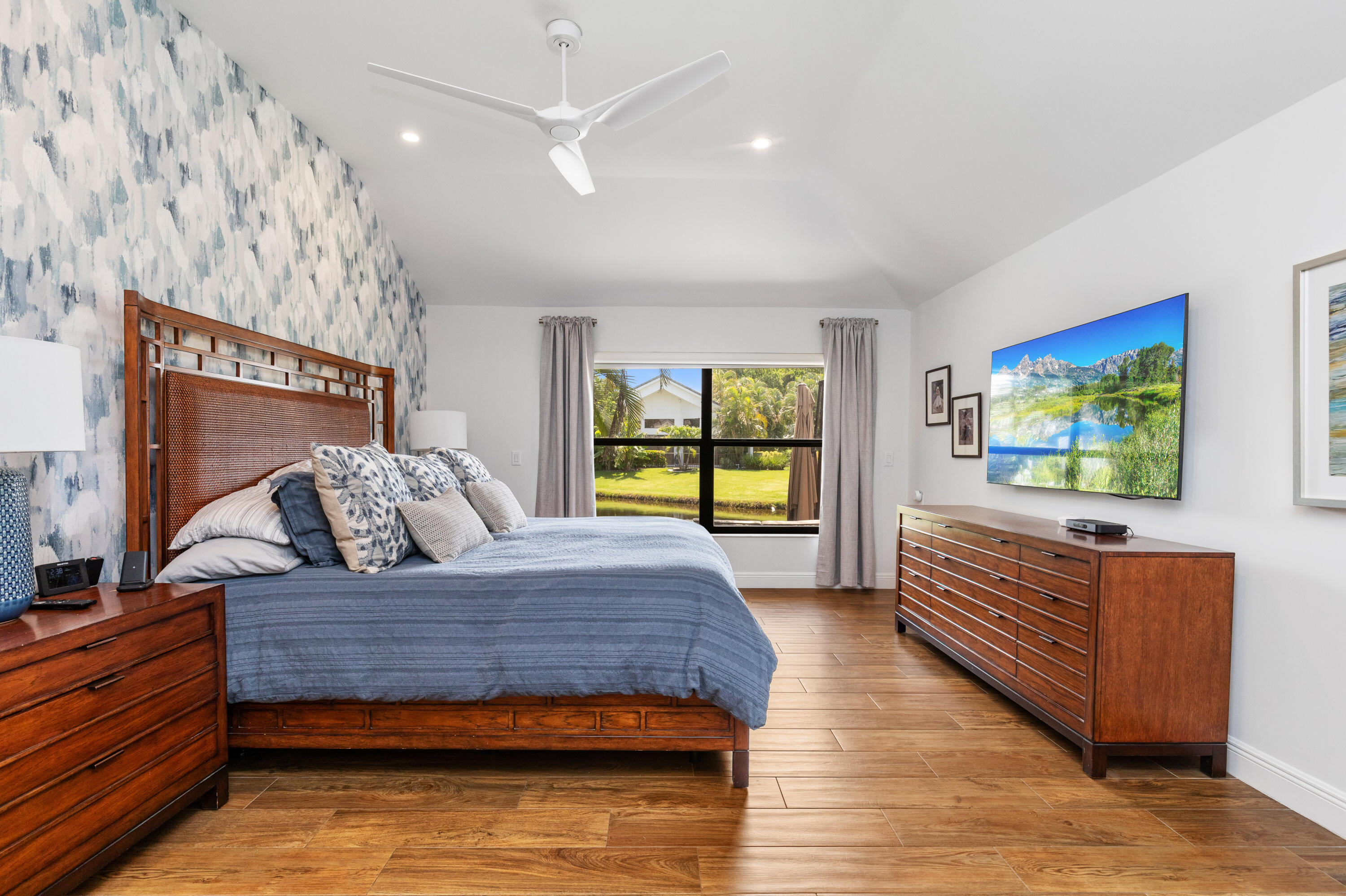 WATERS EDGE AT BOCA WEST 2 - Residential