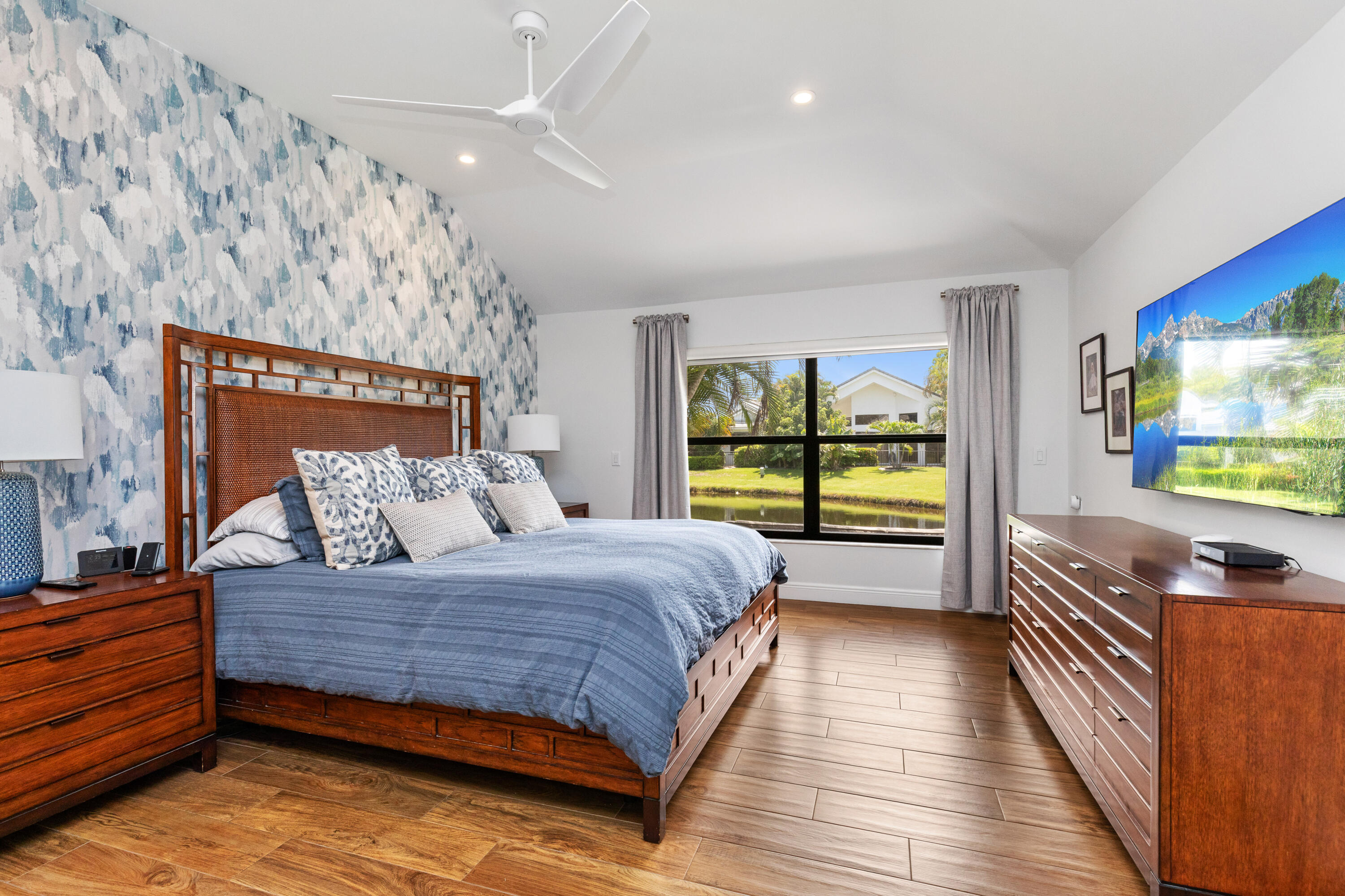 WATERS EDGE AT BOCA WEST 2 - Residential