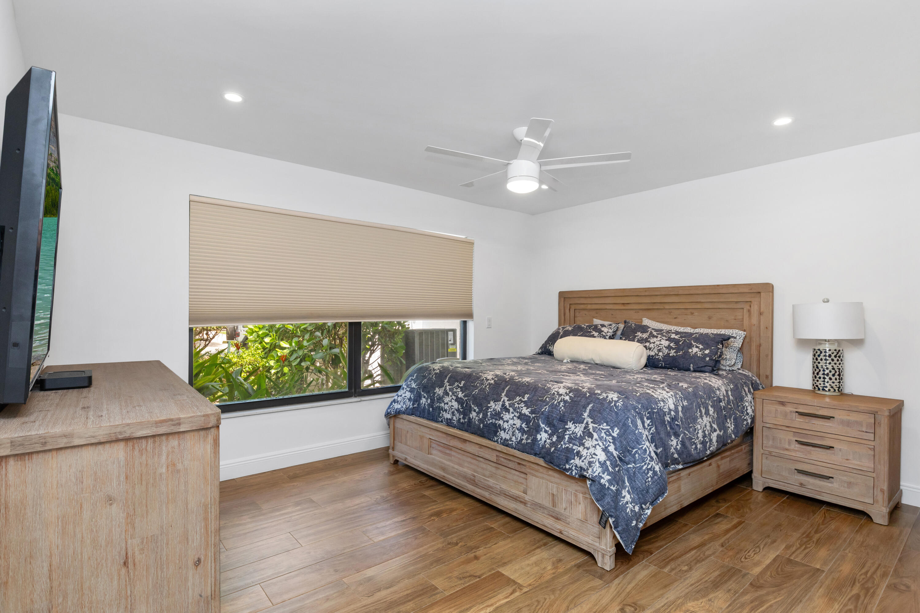 WATERS EDGE AT BOCA WEST 2 - Residential