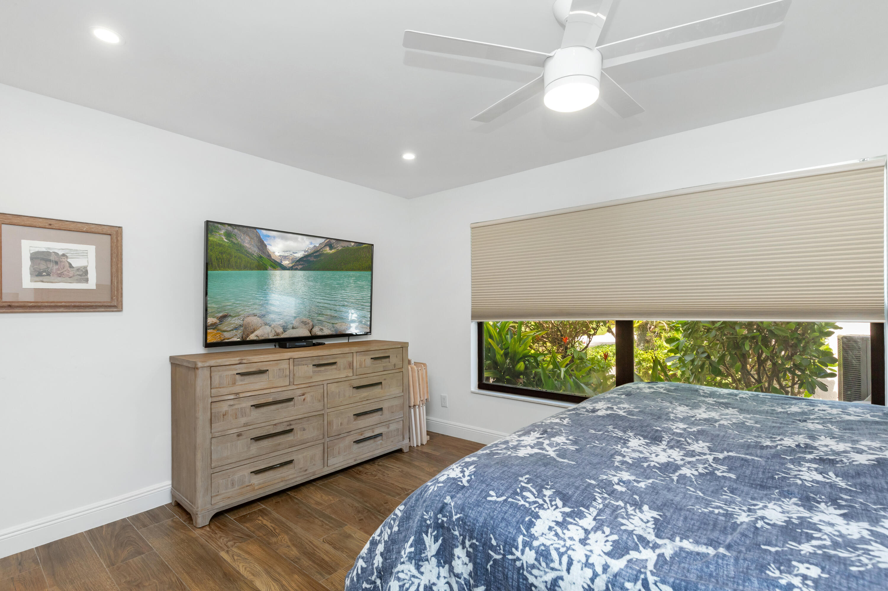 WATERS EDGE AT BOCA WEST 2 - Residential