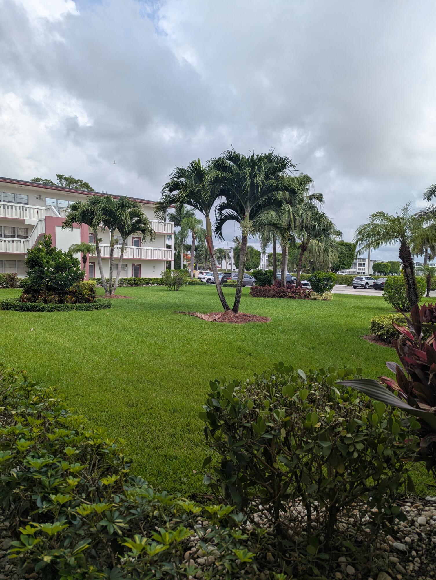 FANSHAW AT CENTURY VILLAGE CONDO - Residential