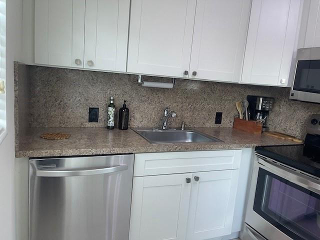 FANSHAW AT CENTURY VILLAGE CONDO - Residential