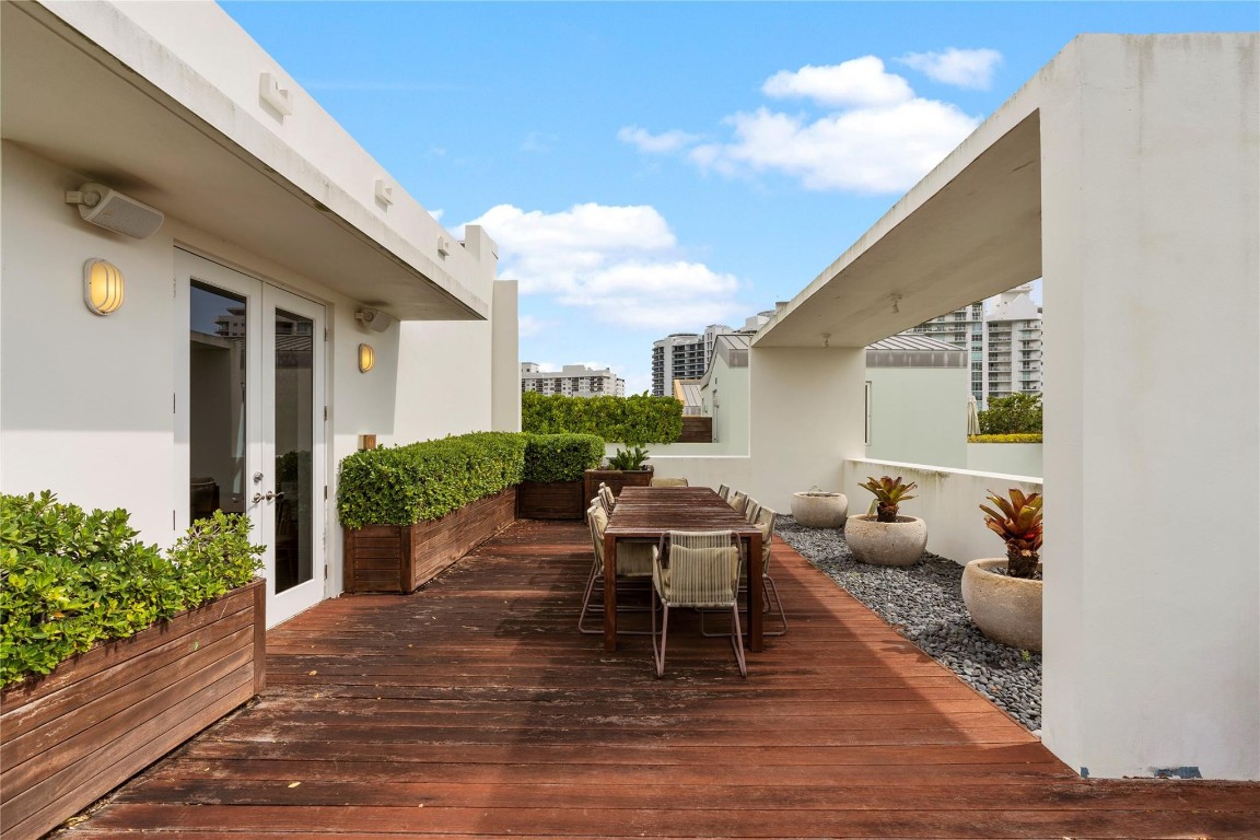AQUA AT ALLISON ISLAND - Residential