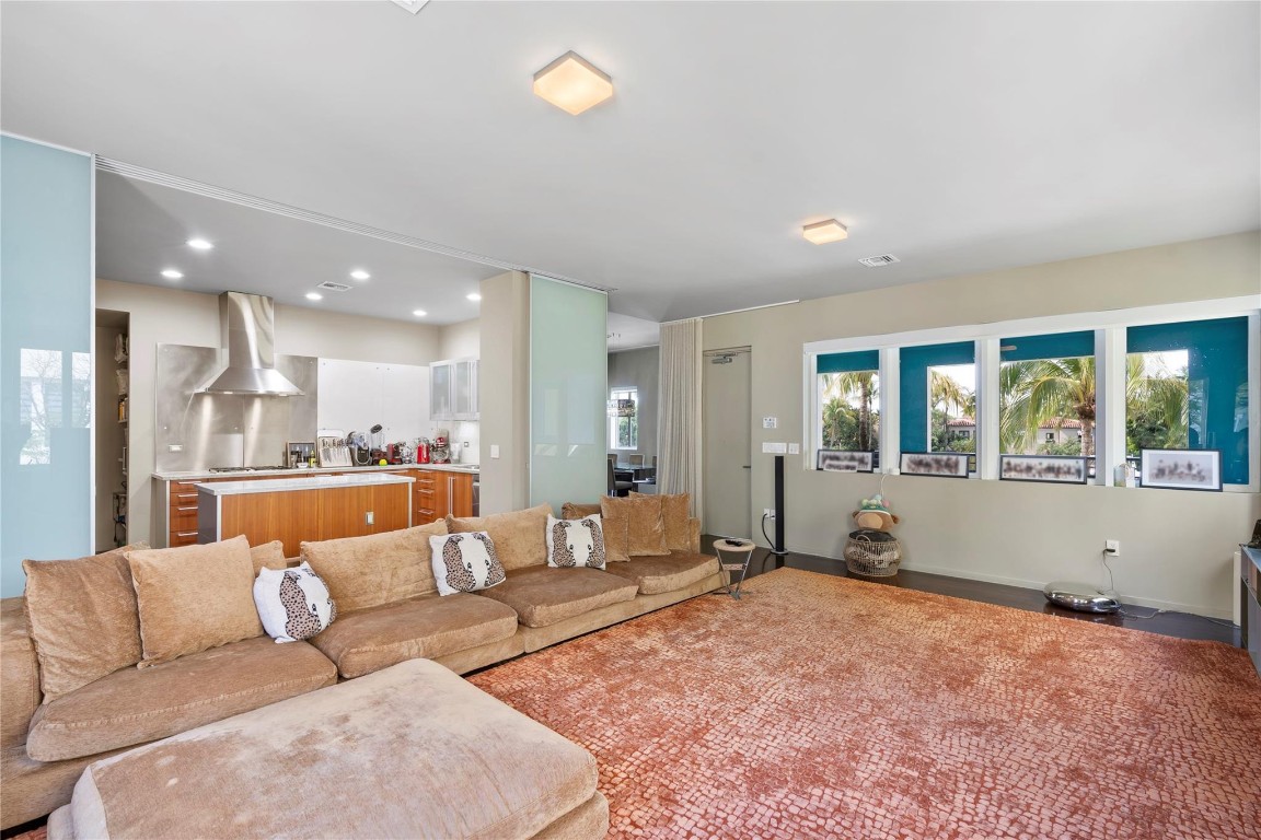 AQUA AT ALLISON ISLAND - Residential