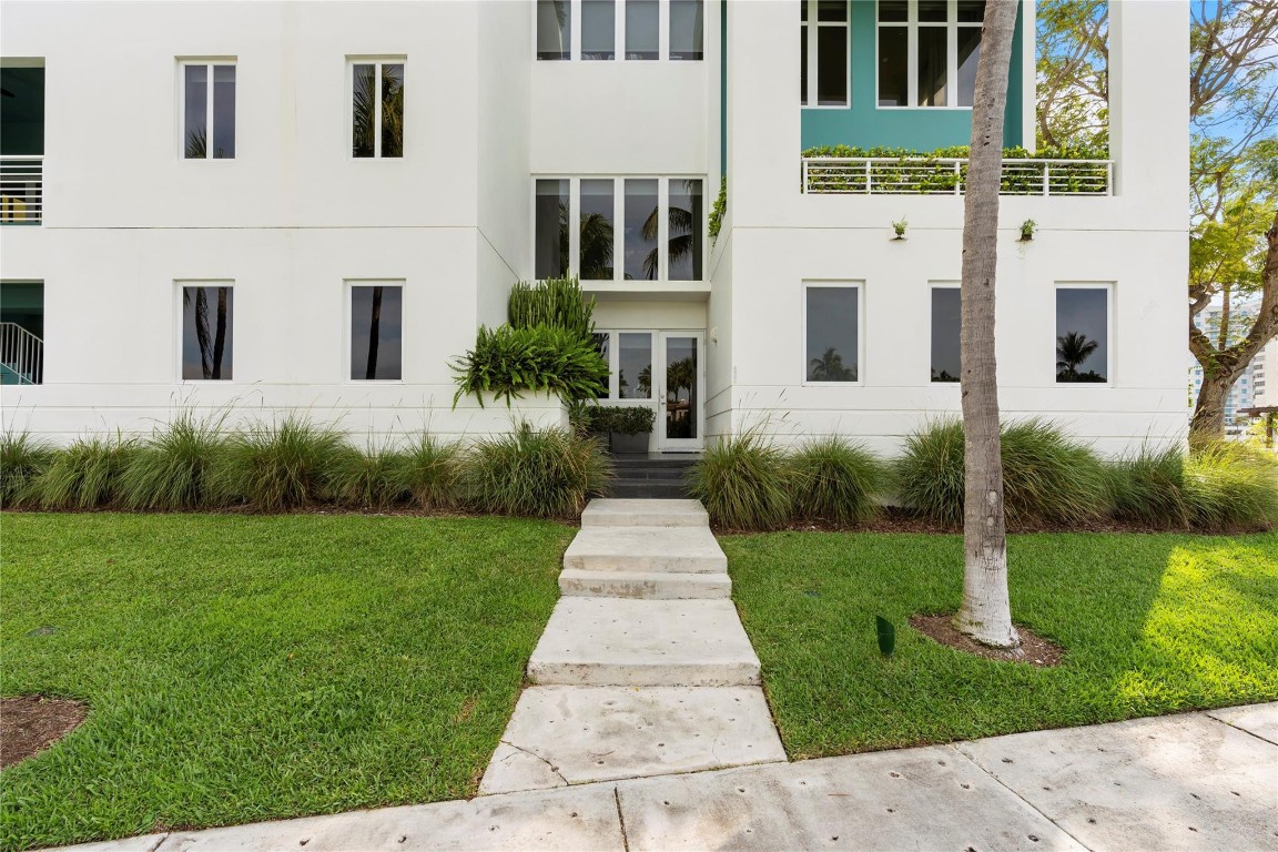 AQUA AT ALLISON ISLAND - Residential