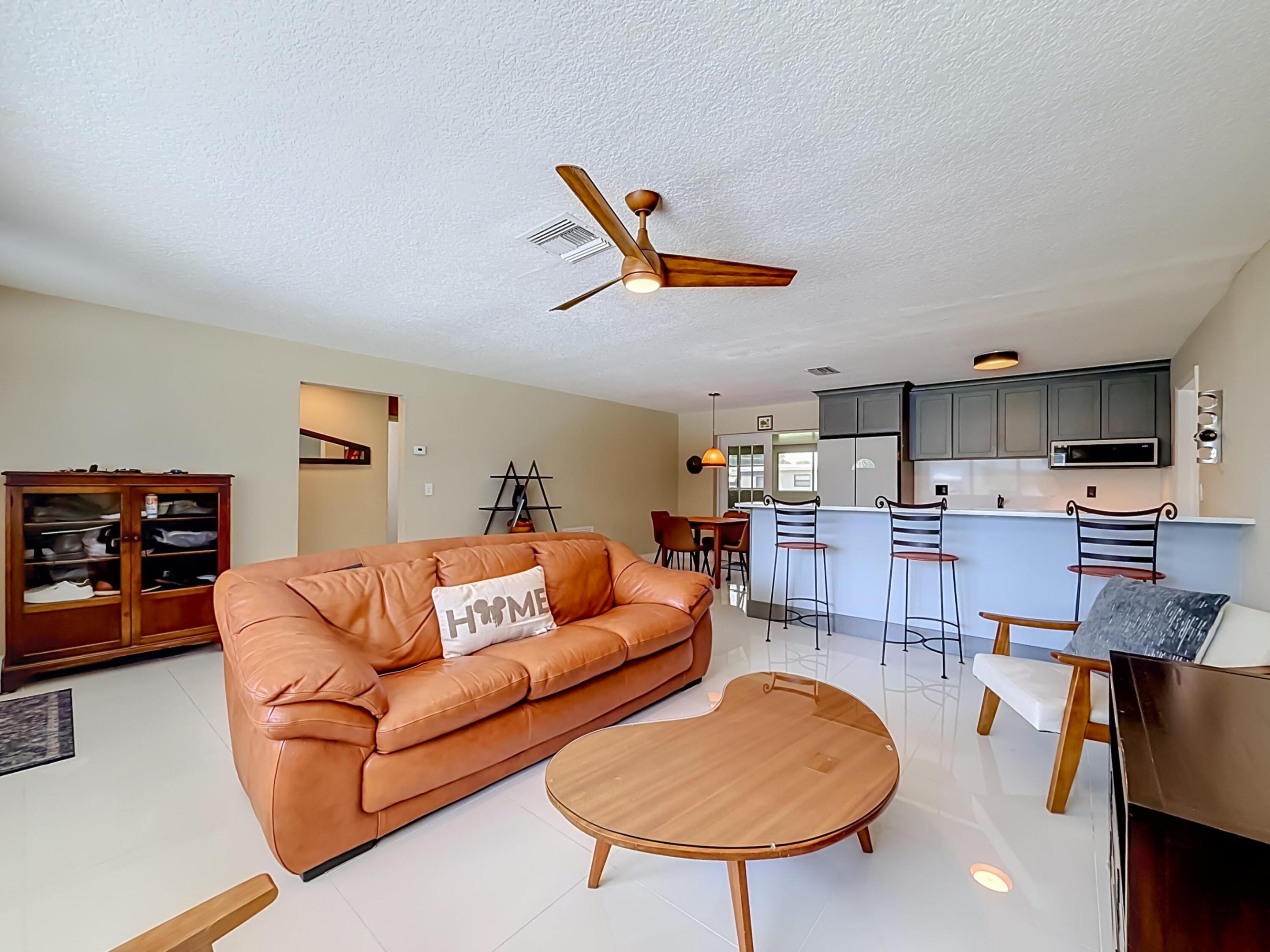 SUMMERTIME ISLES - Residential