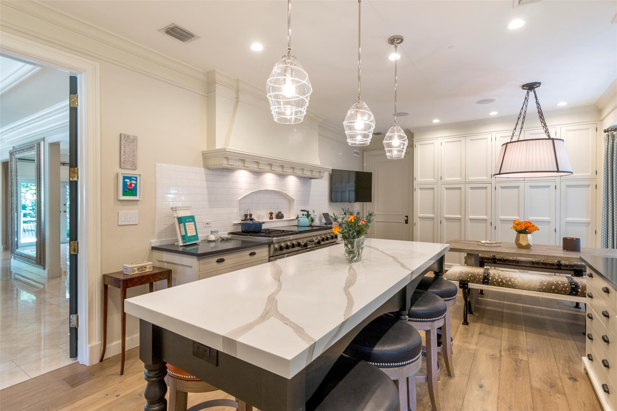Las Olas Isles - Residential