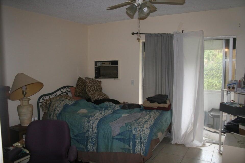 CAMDEN CONDOS - Residential