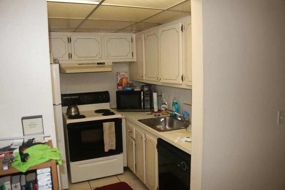 CAMDEN CONDOS - Residential
