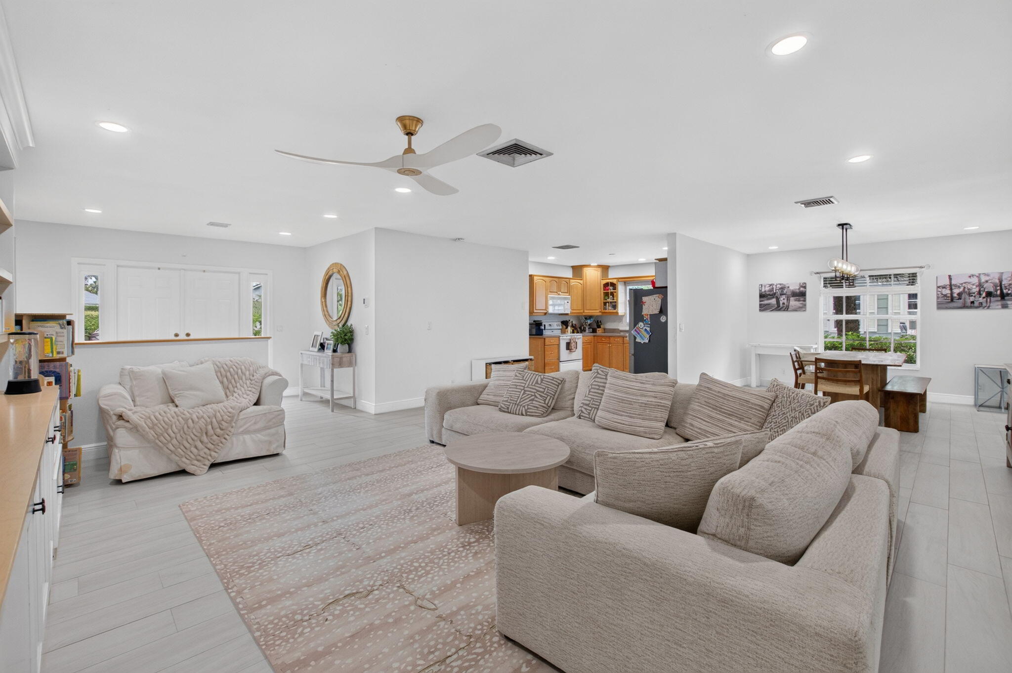 DELRAY DUNES HOLLY VILLAS CONDO - Residential
