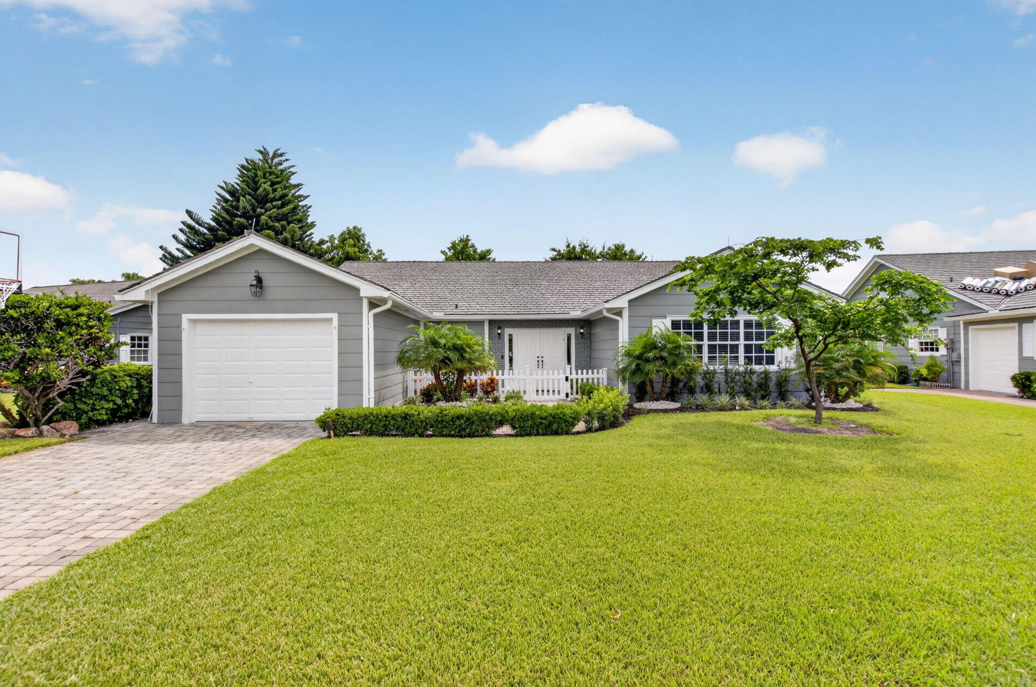 DELRAY DUNES HOLLY VILLAS CONDO - Residential