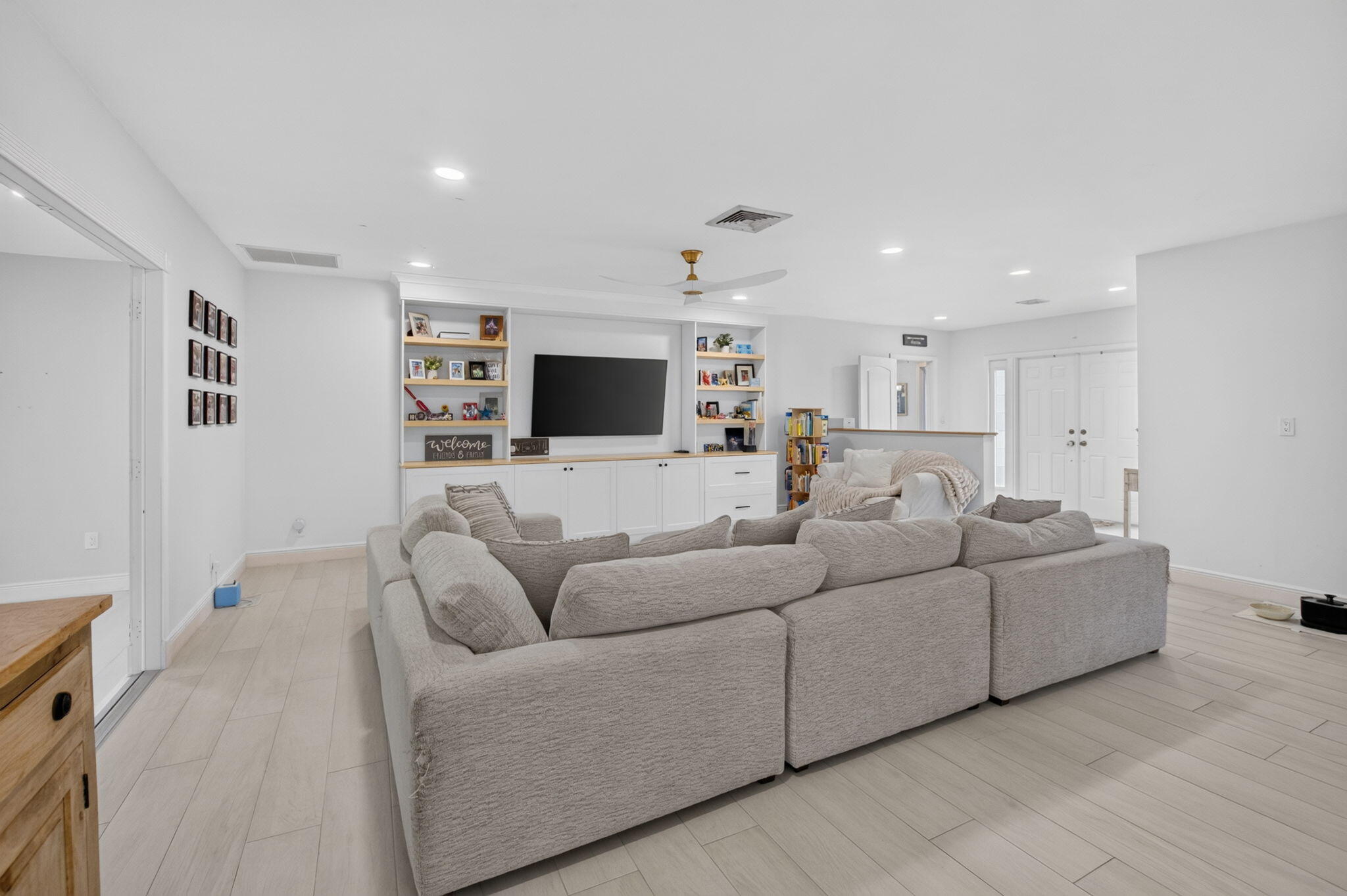 DELRAY DUNES HOLLY VILLAS CONDO - Residential