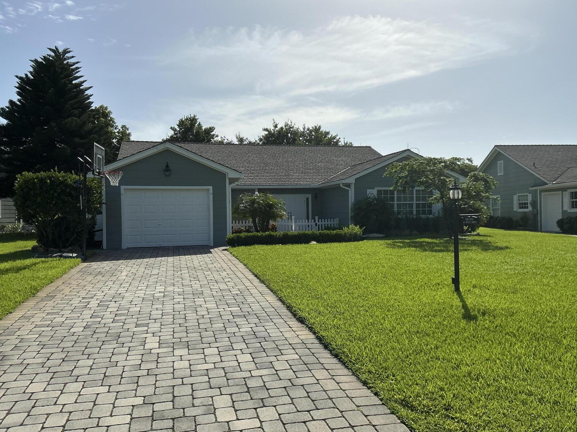 DELRAY DUNES HOLLY VILLAS CONDO - Residential