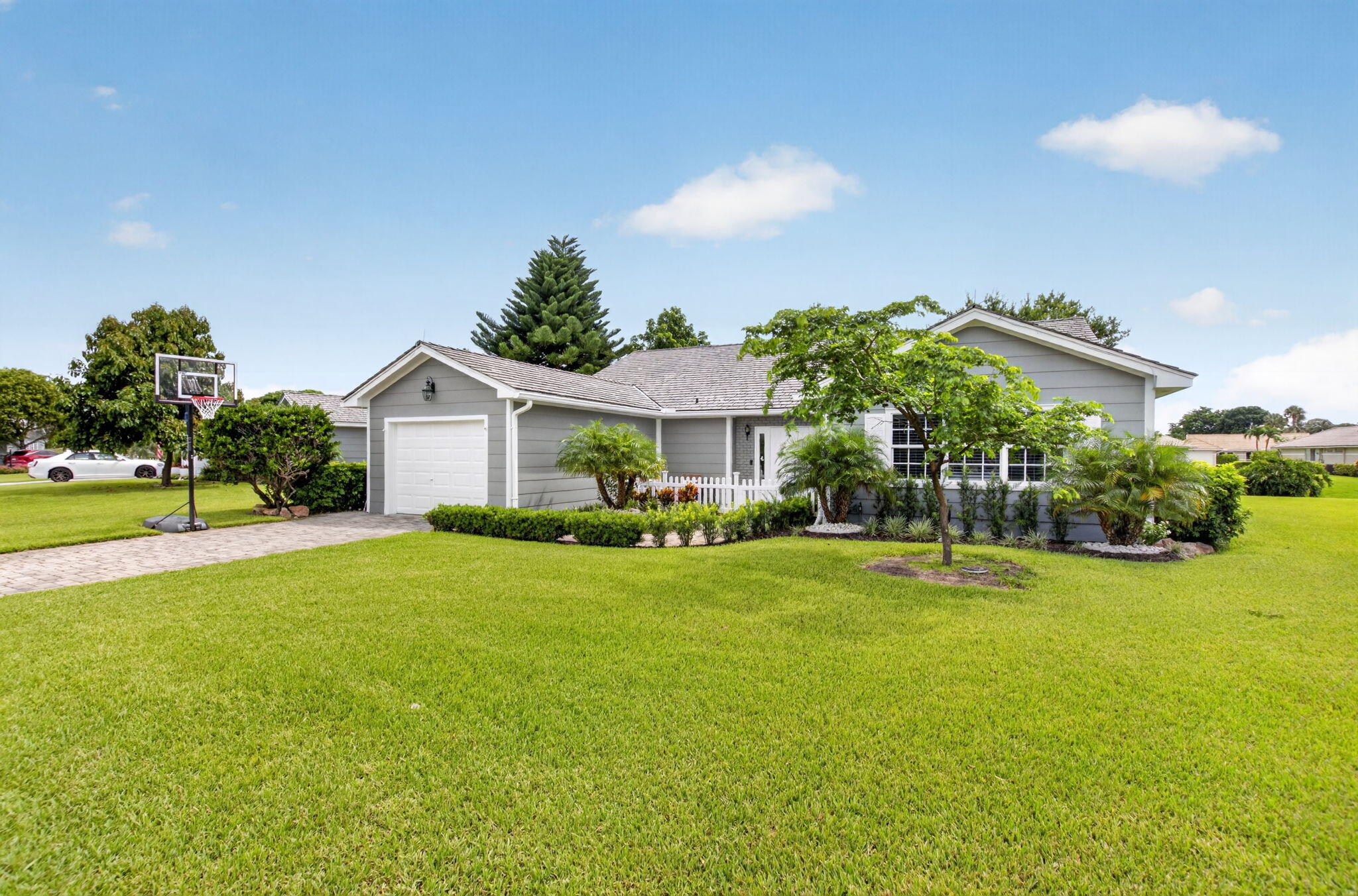 DELRAY DUNES HOLLY VILLAS CONDO - Residential