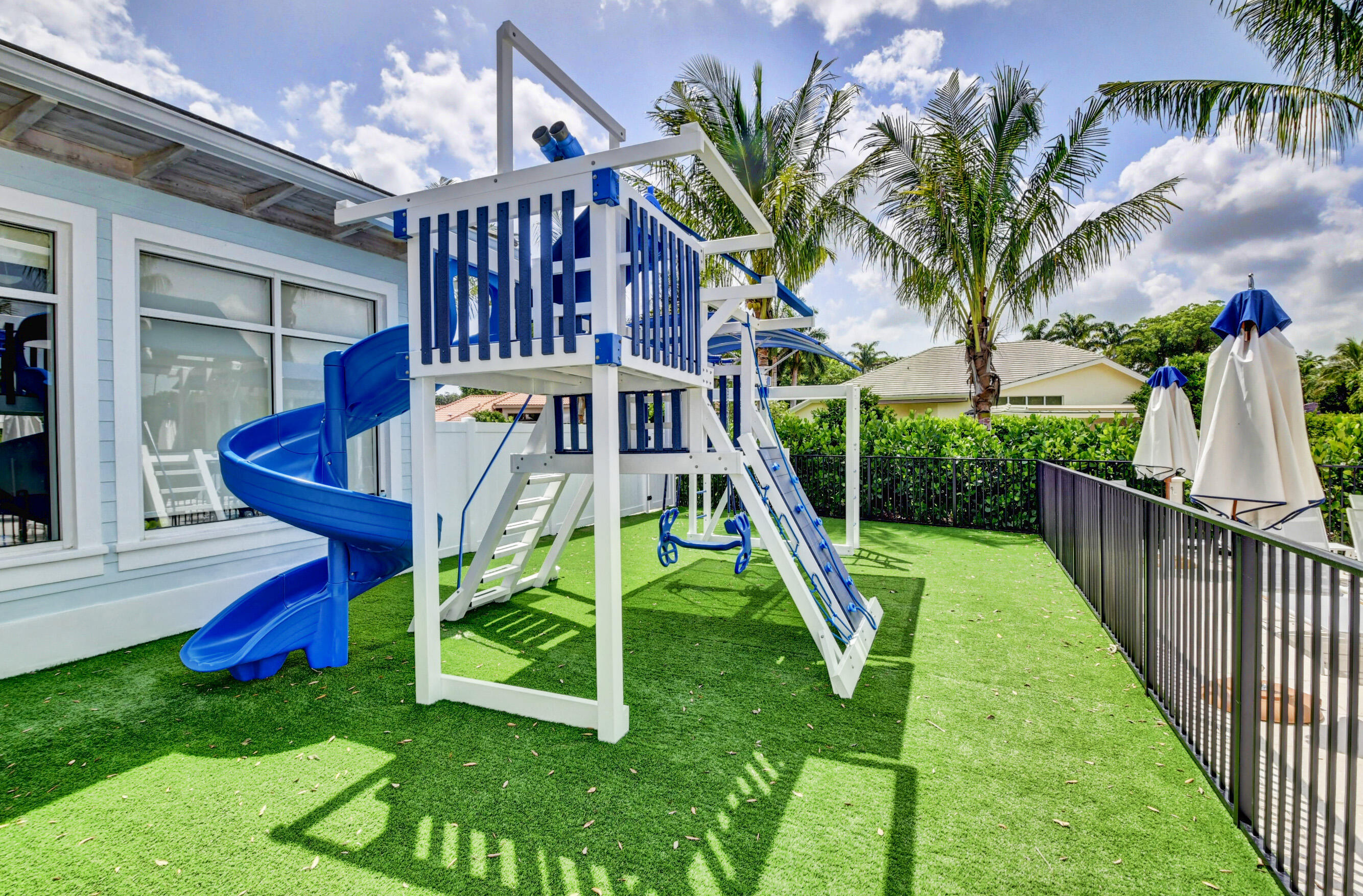 DELRAY DUNES HOLLY VILLAS CONDO - Residential