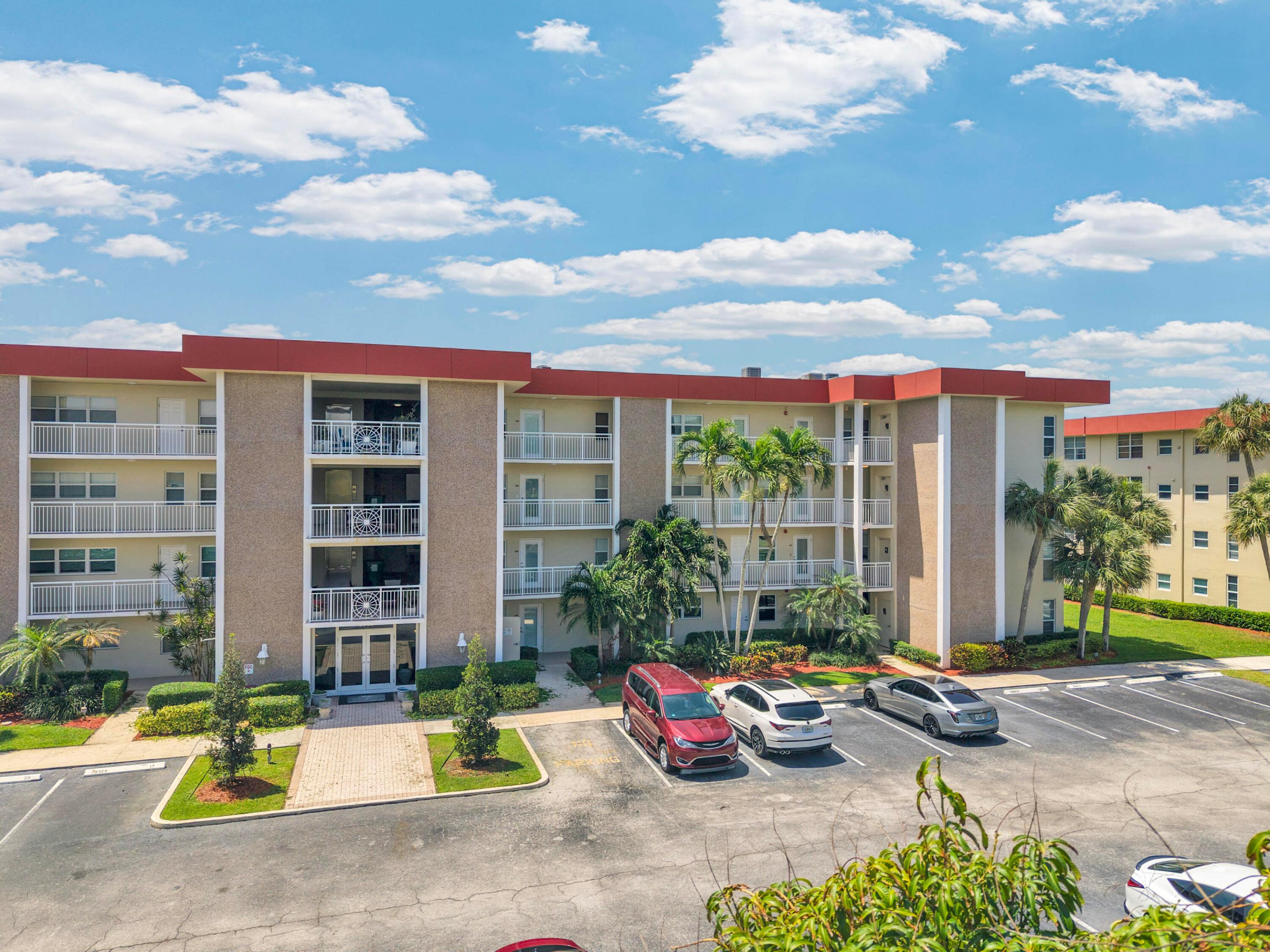 NO 1 PALM-AIRE AT CORAL KEY - Residential