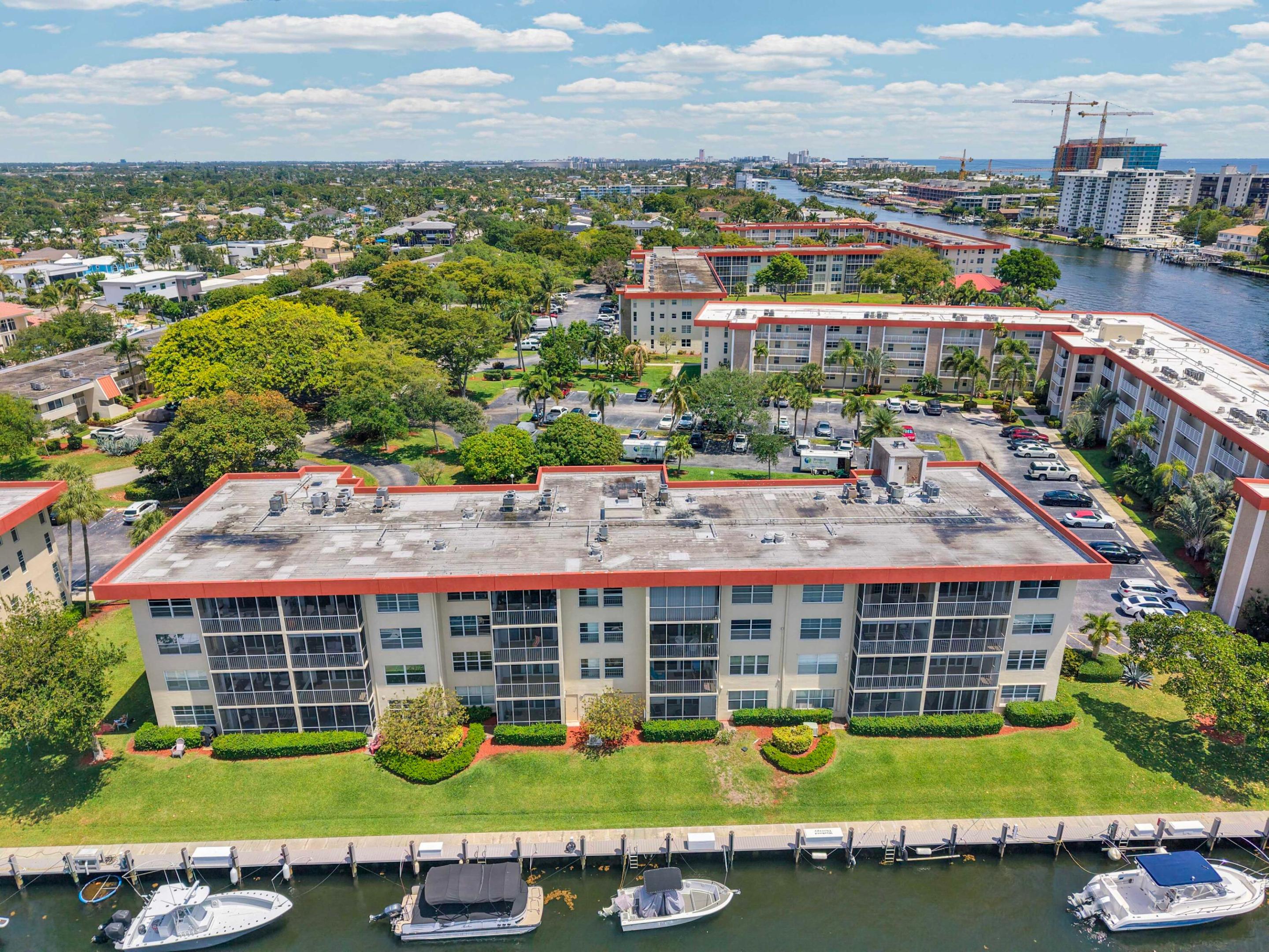 NO 1 PALM-AIRE AT CORAL KEY - Residential