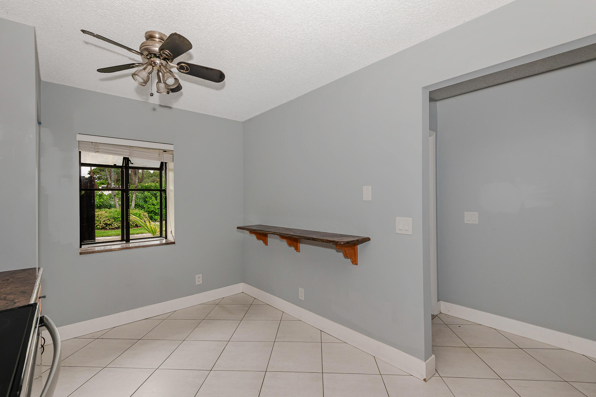 MEADOWS 300 1 - Residential