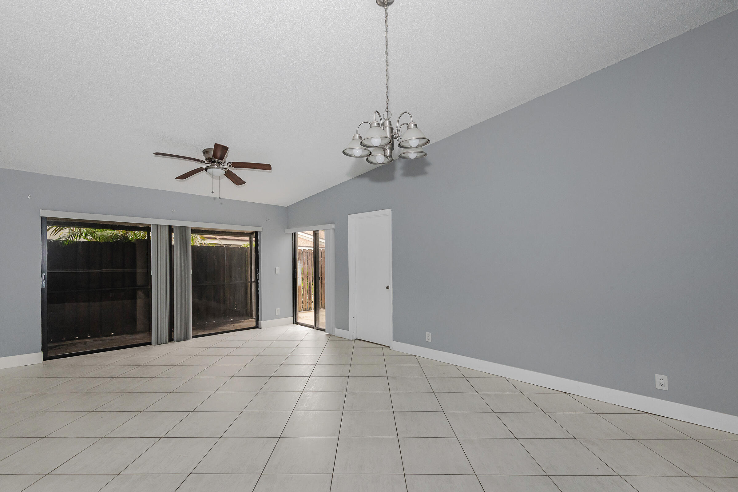 MEADOWS 300 1 - Residential