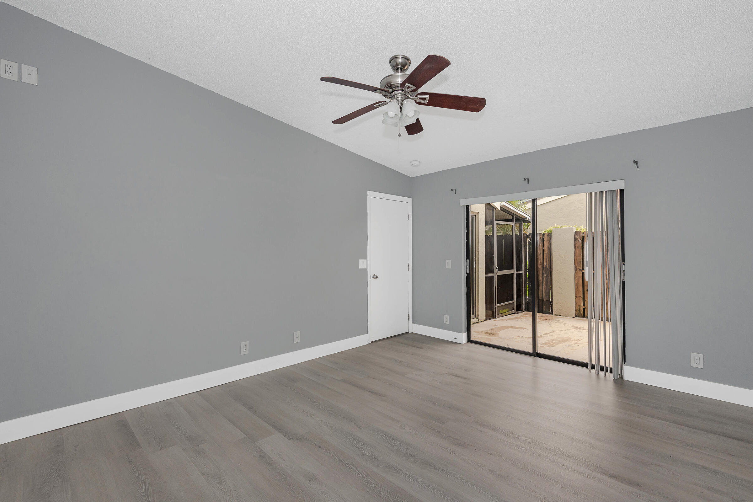 MEADOWS 300 1 - Residential