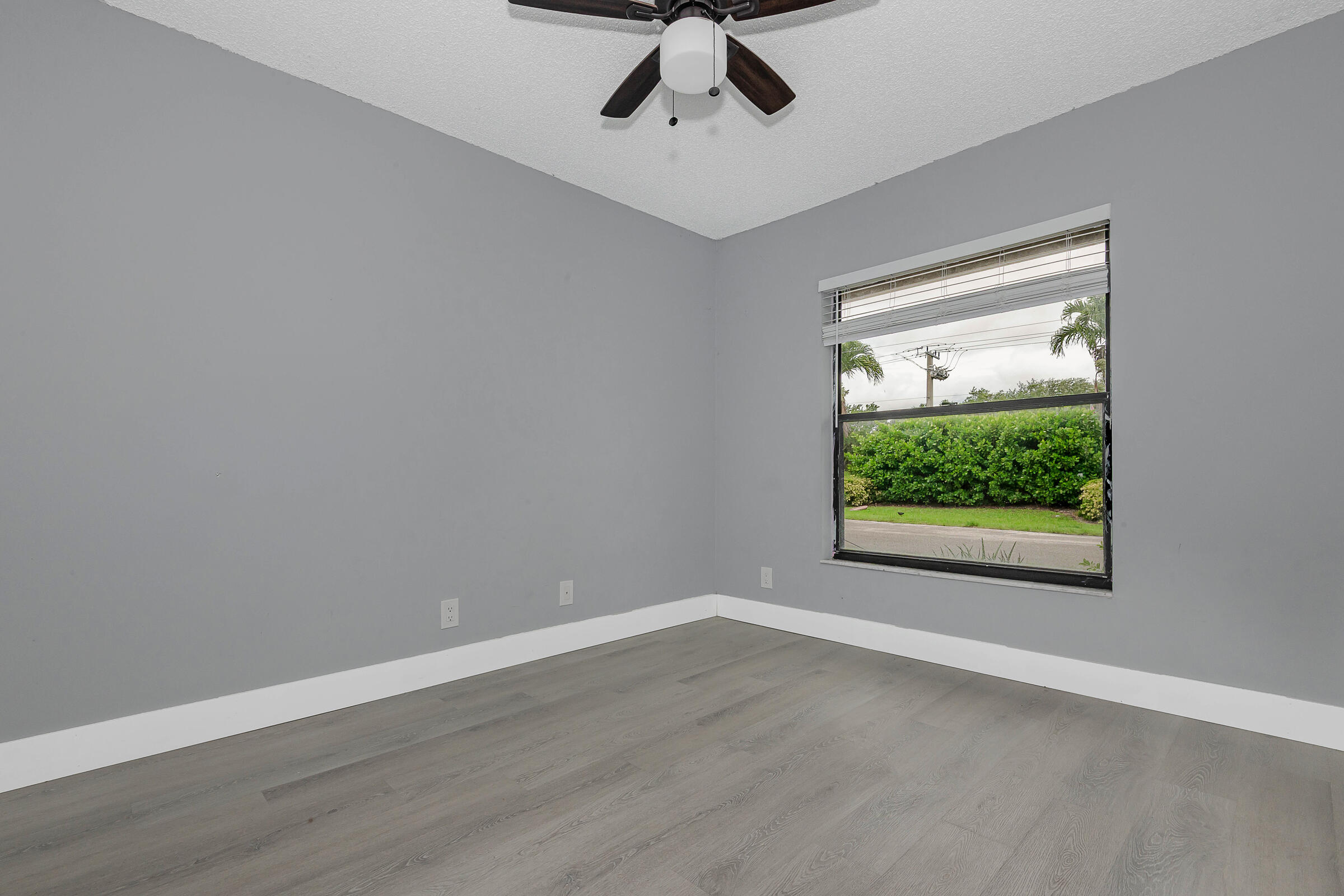 MEADOWS 300 1 - Residential