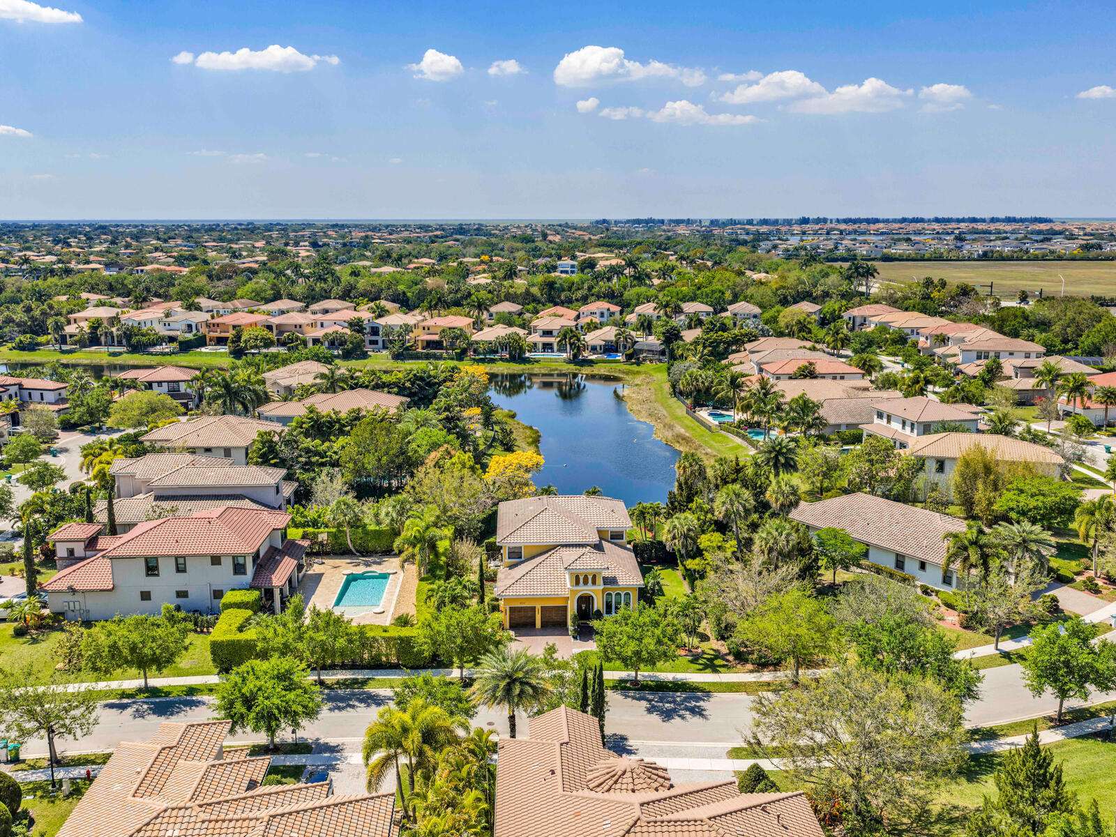 PARKLAND GOLF AND COUNTRY CLUB - Residential