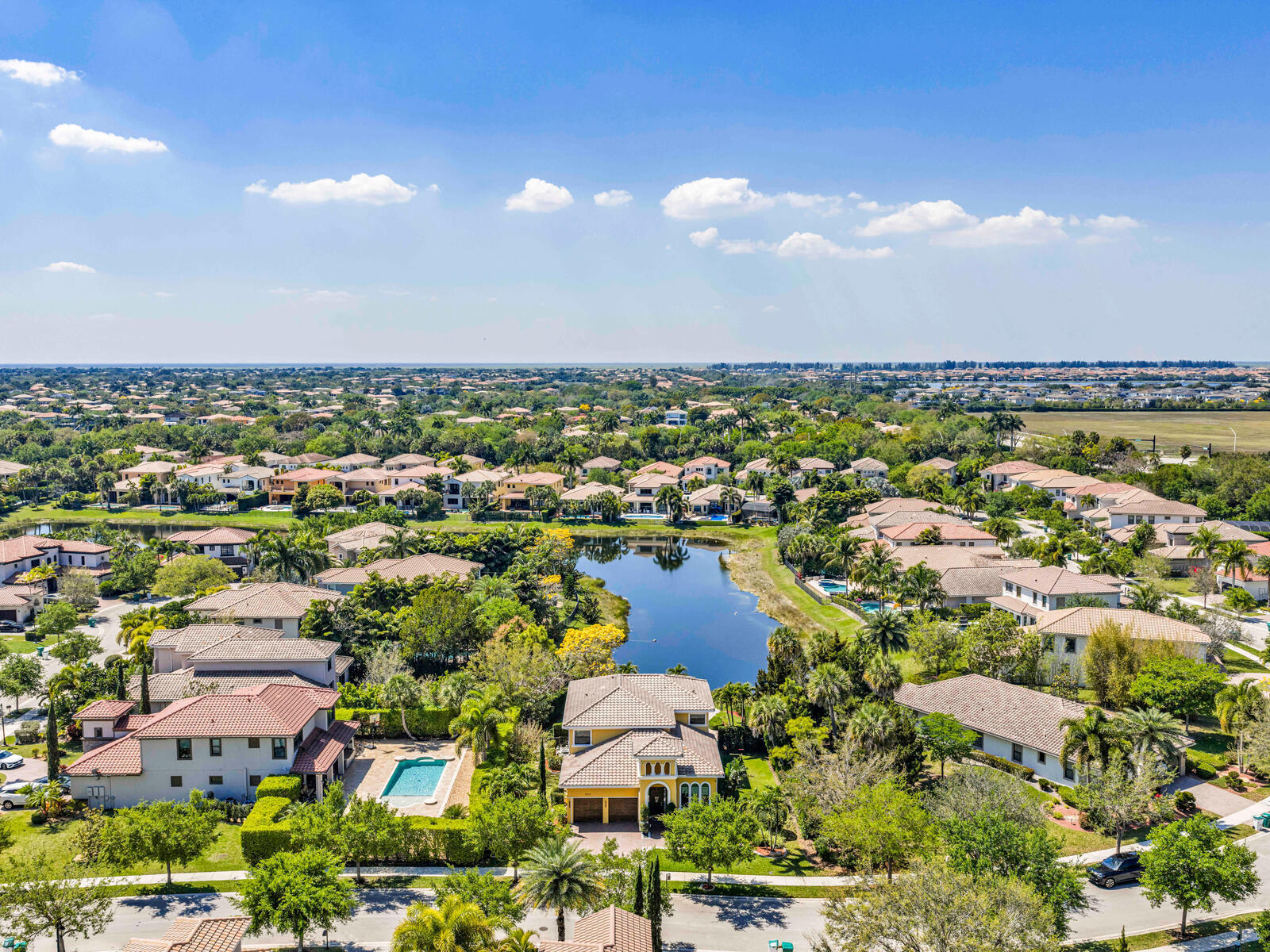 PARKLAND GOLF AND COUNTRY CLUB - Residential