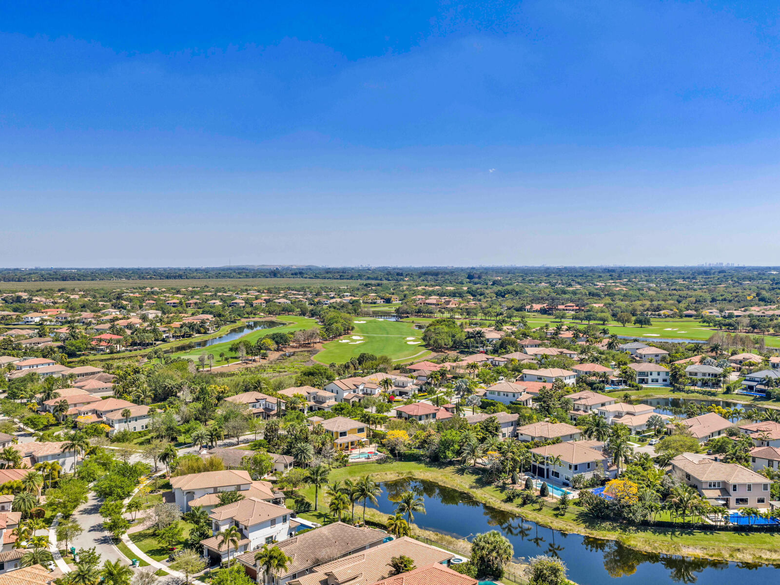 PARKLAND GOLF AND COUNTRY CLUB - Residential