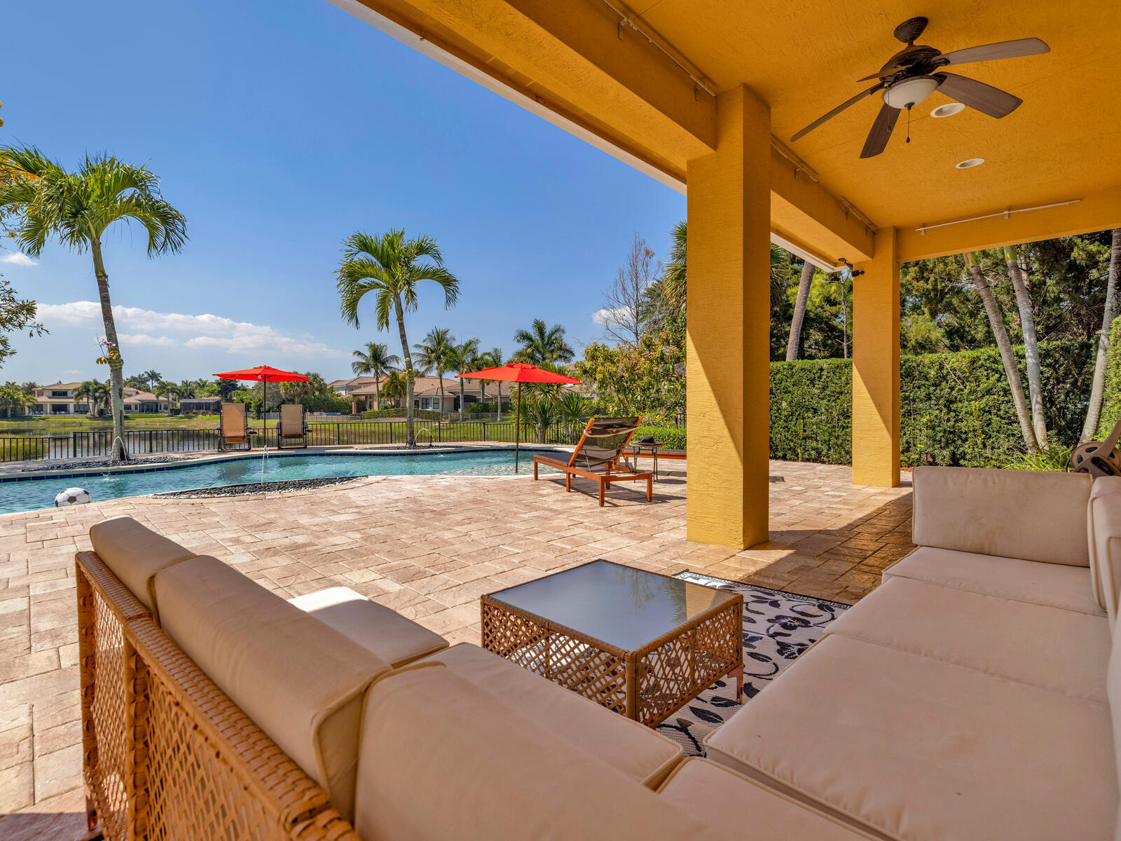 PARKLAND GOLF AND COUNTRY CLUB - Residential