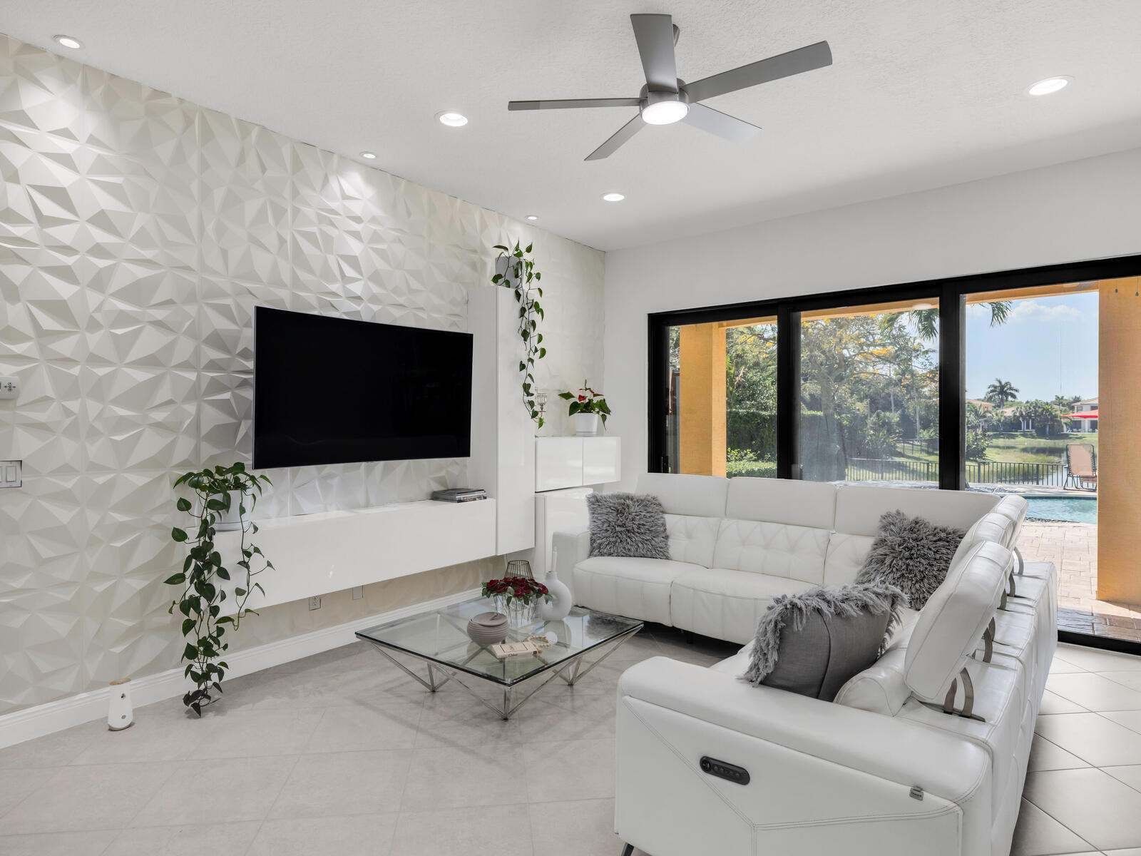 PARKLAND GOLF AND COUNTRY CLUB - Residential