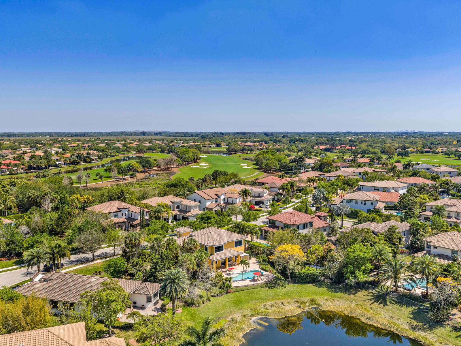 PARKLAND GOLF AND COUNTRY CLUB - Residential