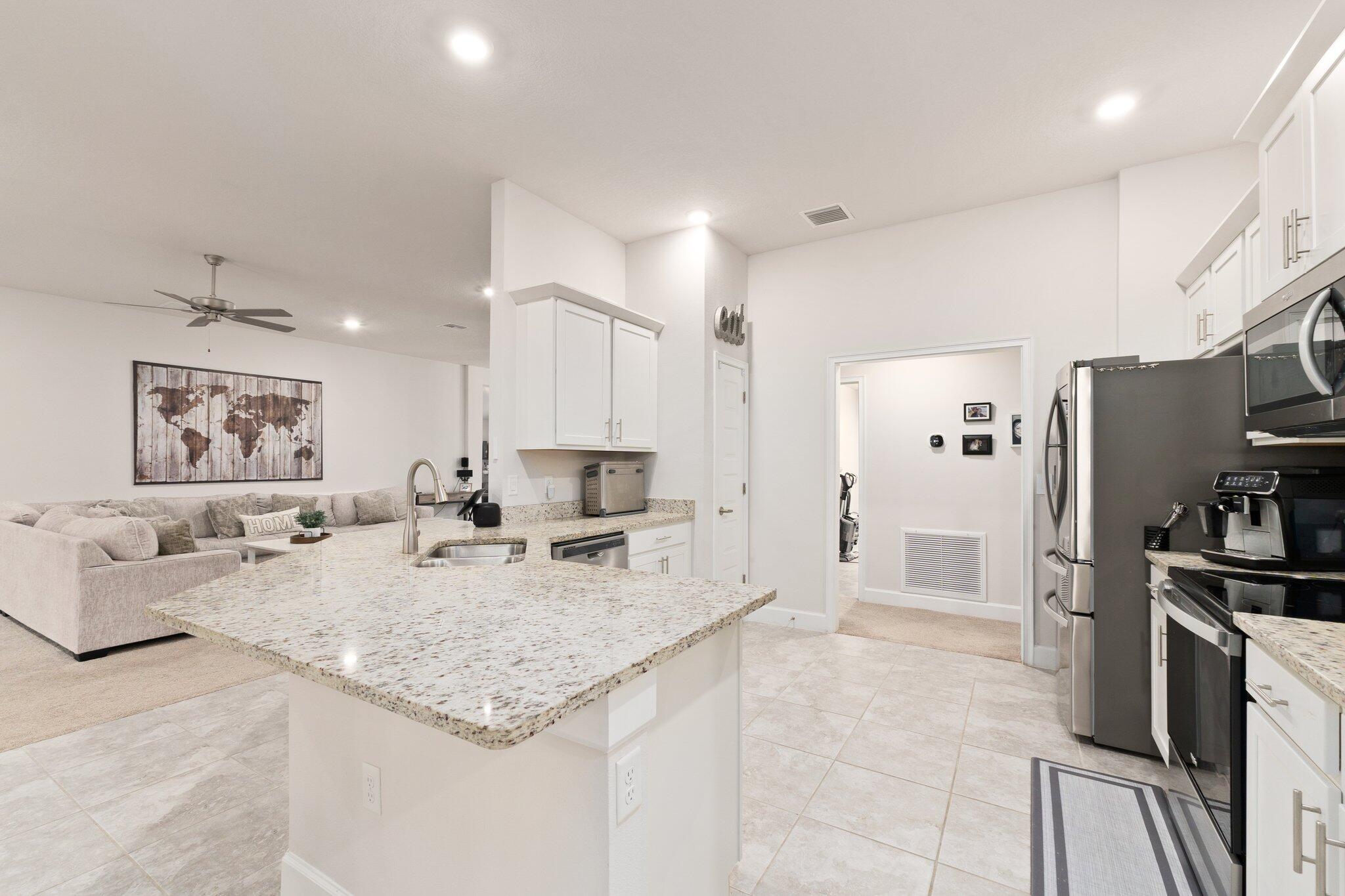 WATERSTONE PHASE THREE - Residential