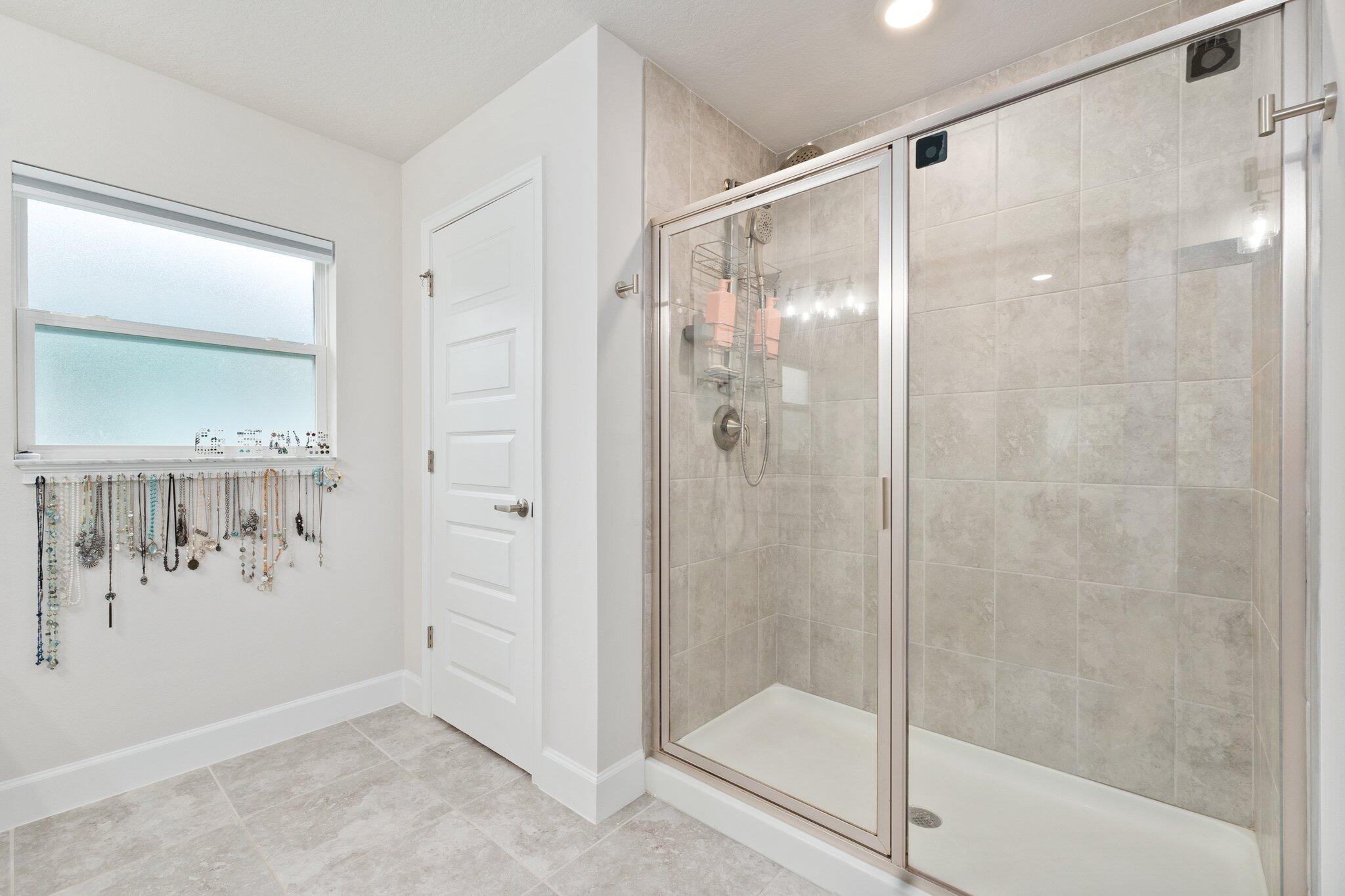 WATERSTONE PHASE THREE - Residential