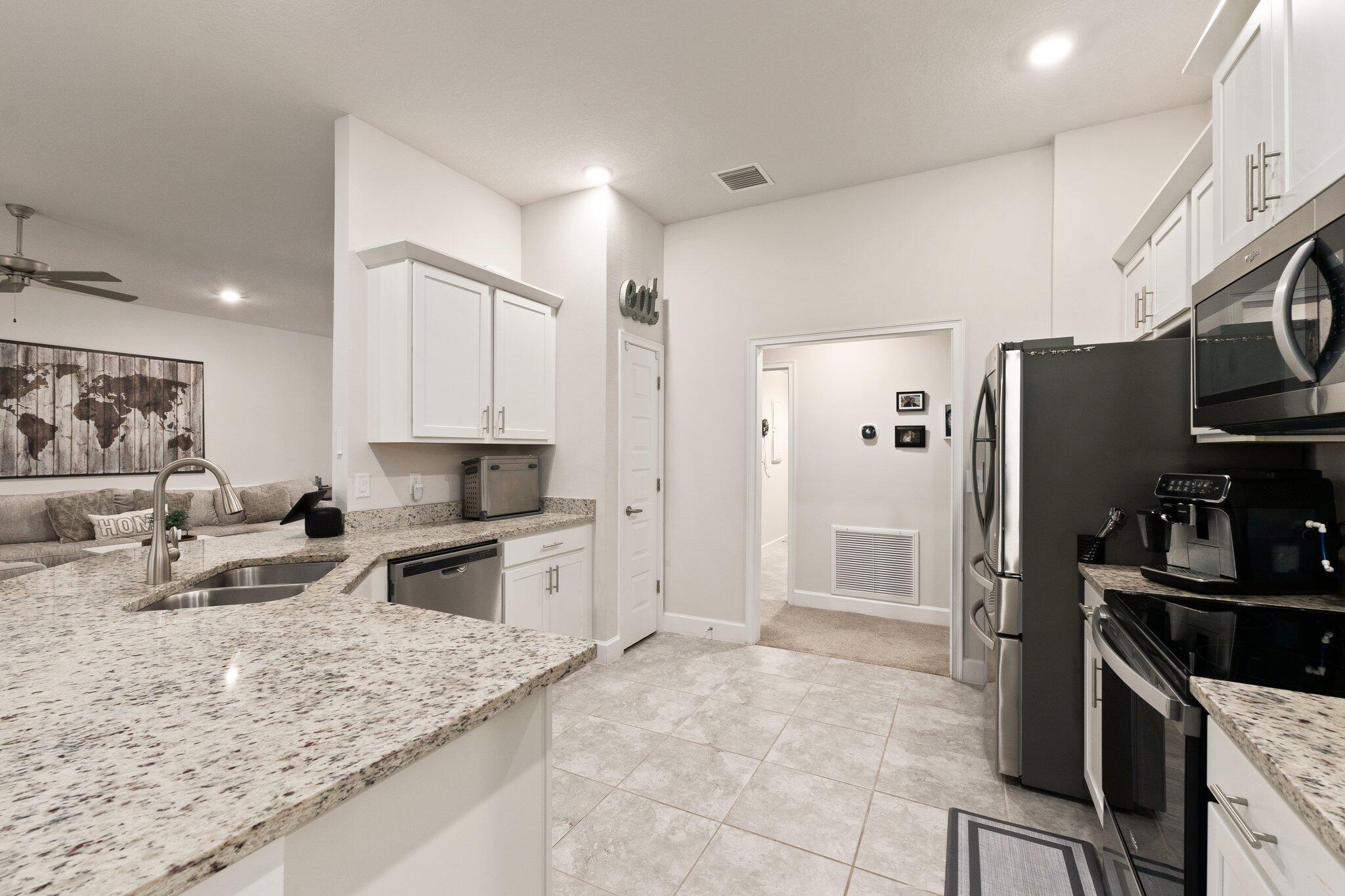 WATERSTONE PHASE THREE - Residential