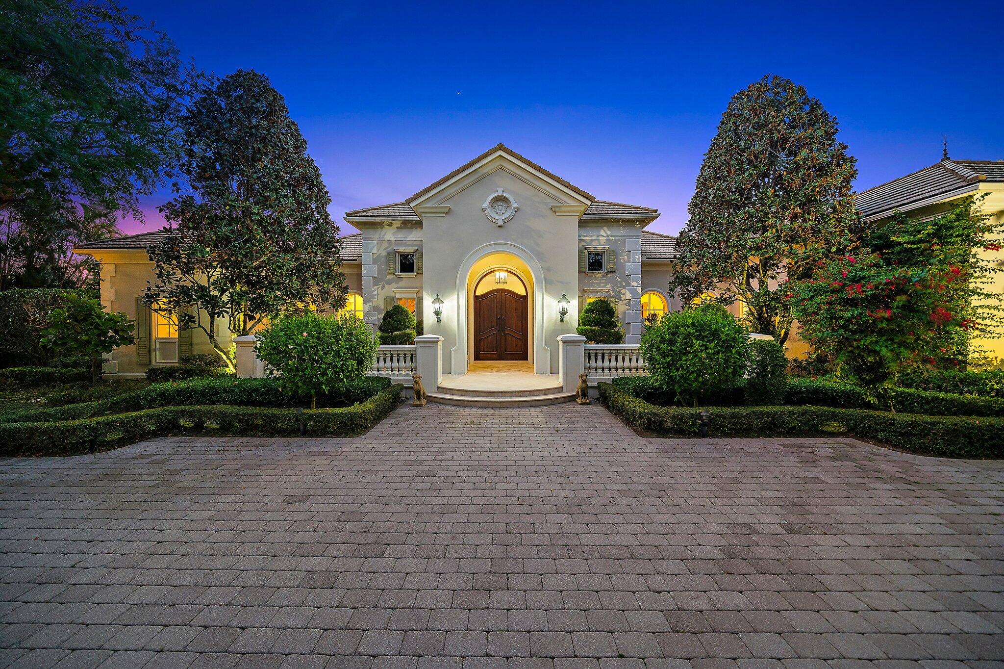 The Bear's Club is one of the most exclusive enclaves in the Northern Palm Beaches. This property is one of only 48 Estate Homes in the entire community. Come preview this charming one-story home with 4 bedrooms on a one acre preserve setting; this gem offers the sophisticated buyer timeless elegance and serenity.