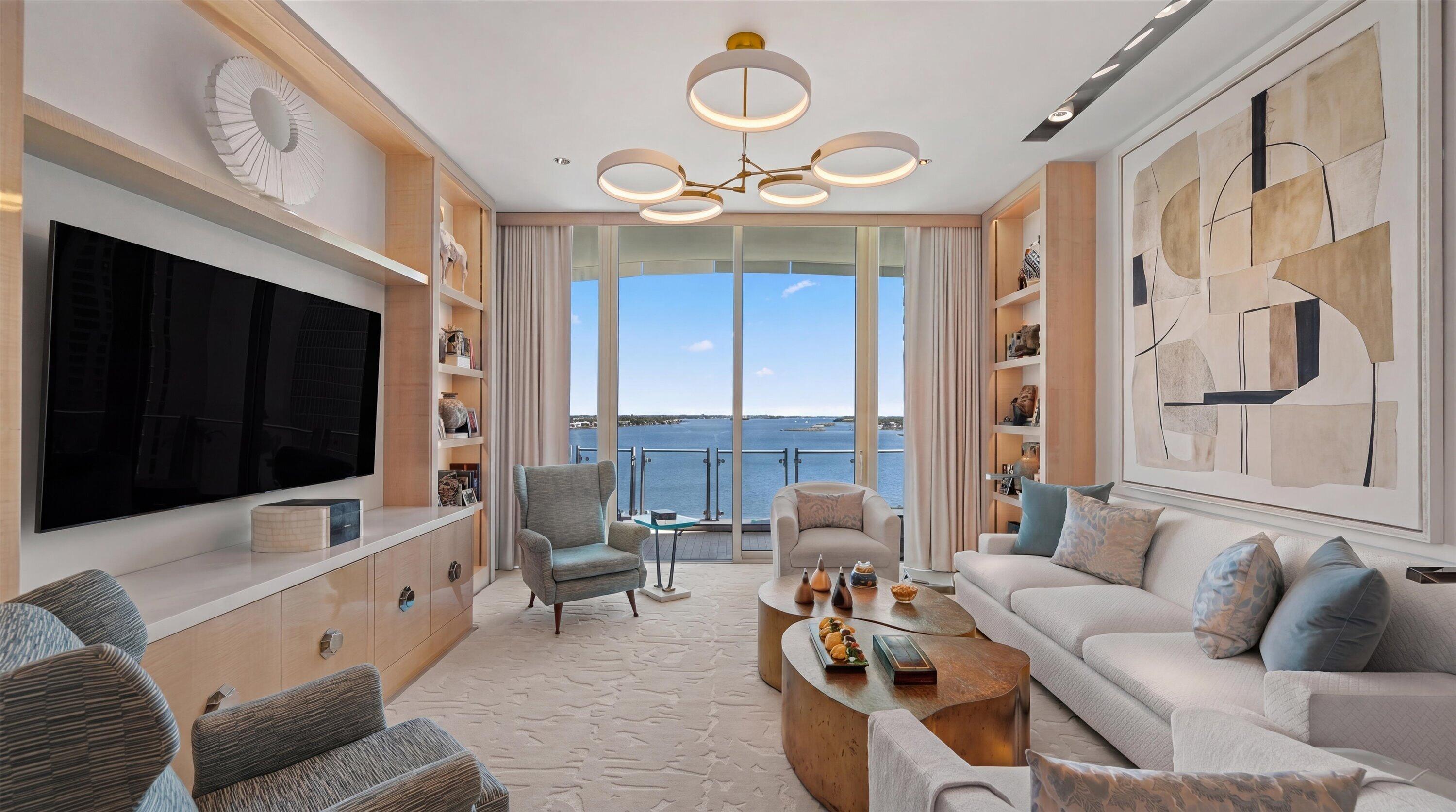 BRISTOL CONDO - Residential