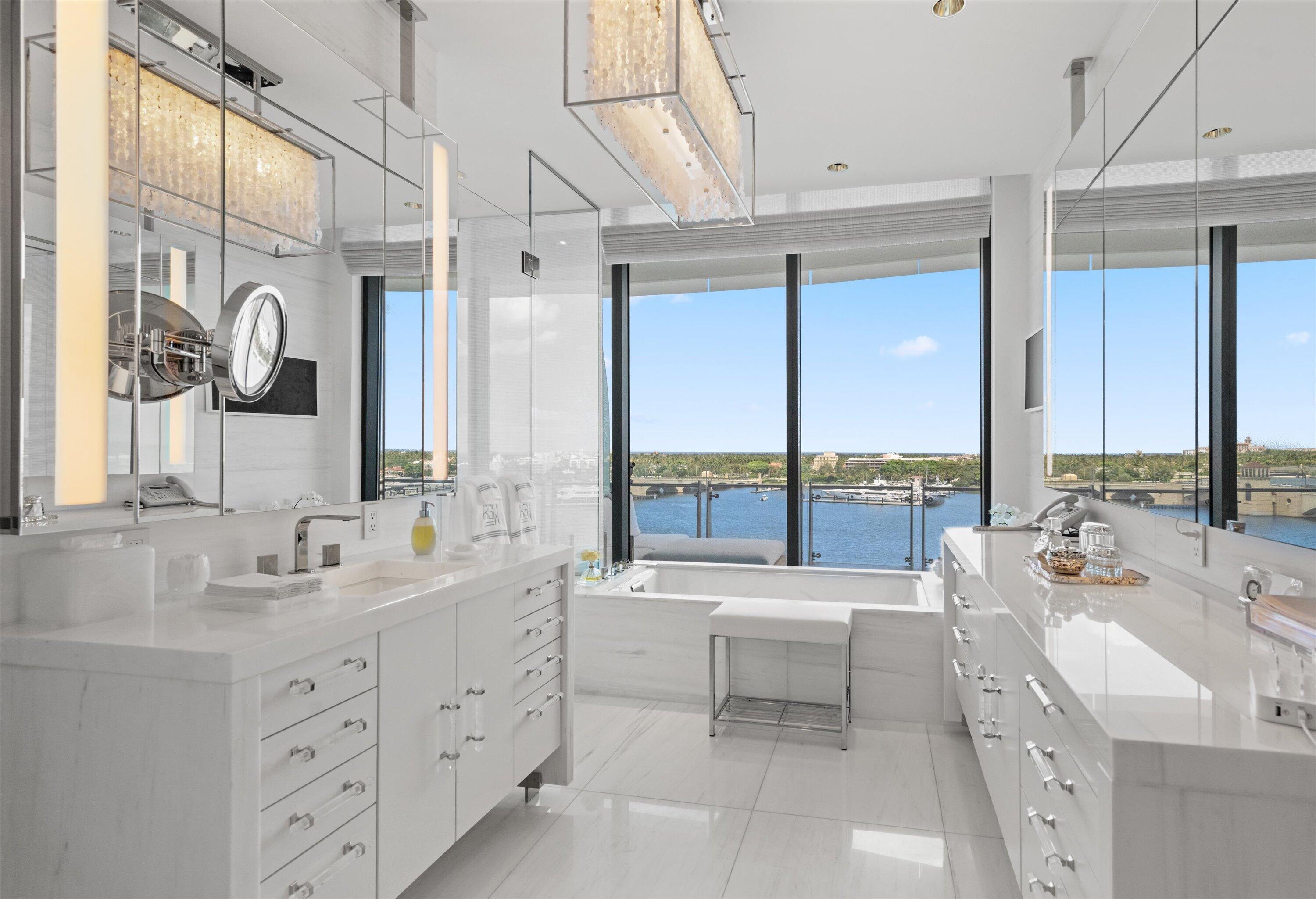 BRISTOL CONDO - Residential