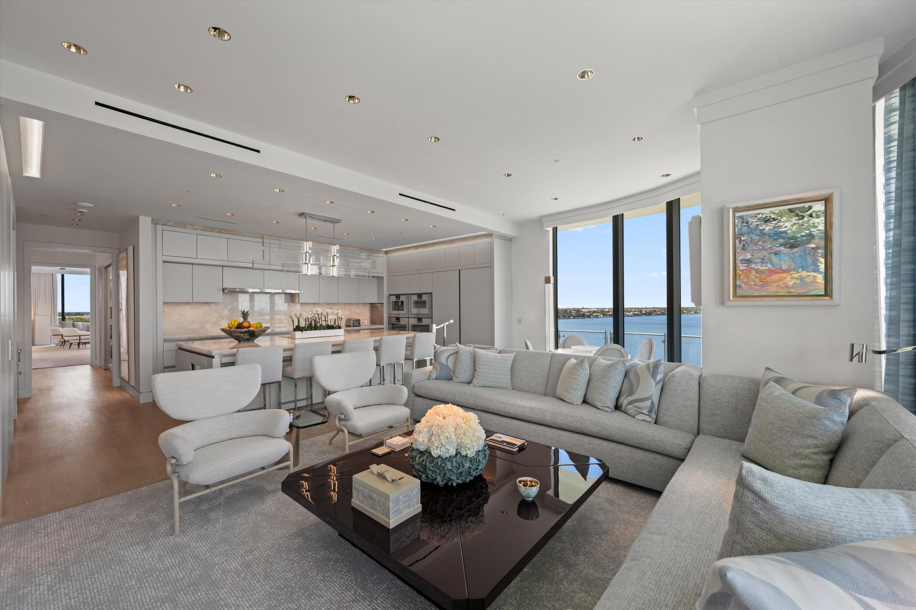 BRISTOL CONDO - Residential