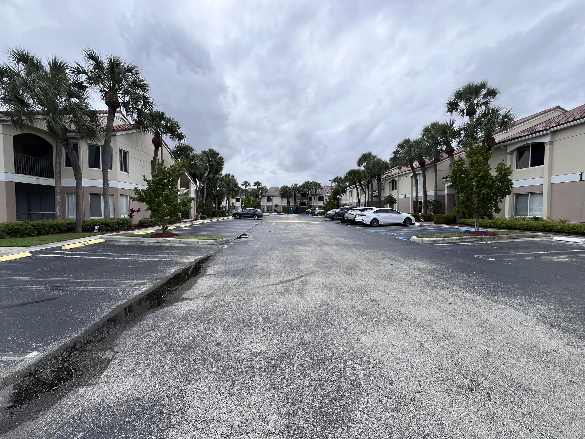 CASABLANCA ISLES CONDO - Residential Lease