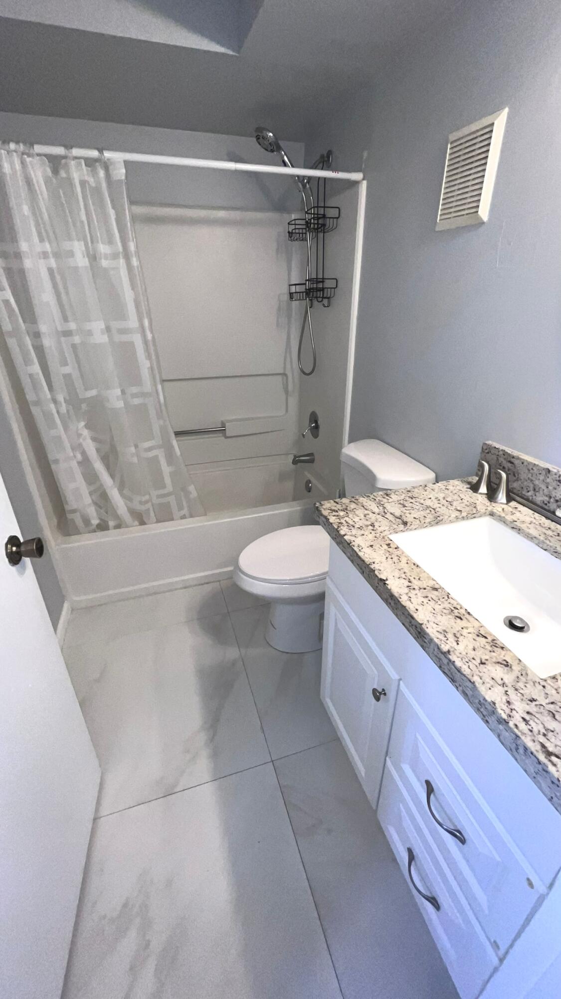 CASABLANCA ISLES CONDO - Residential Lease
