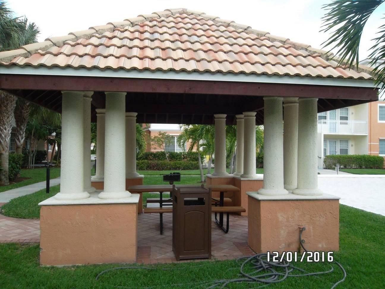 MEZZANO - Residential Lease