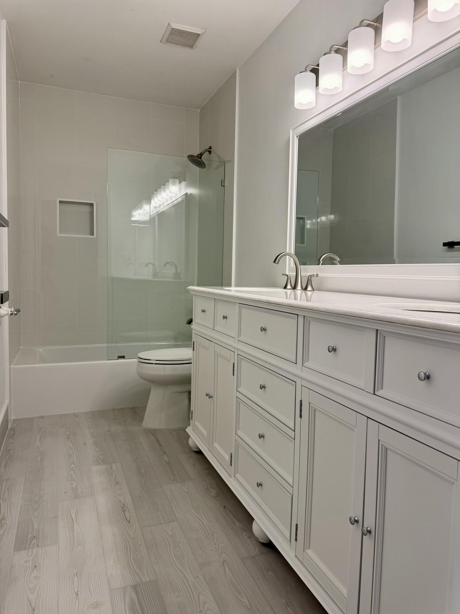 HARBOUR SPRINGS AT MISSION BAY - Residential Lease