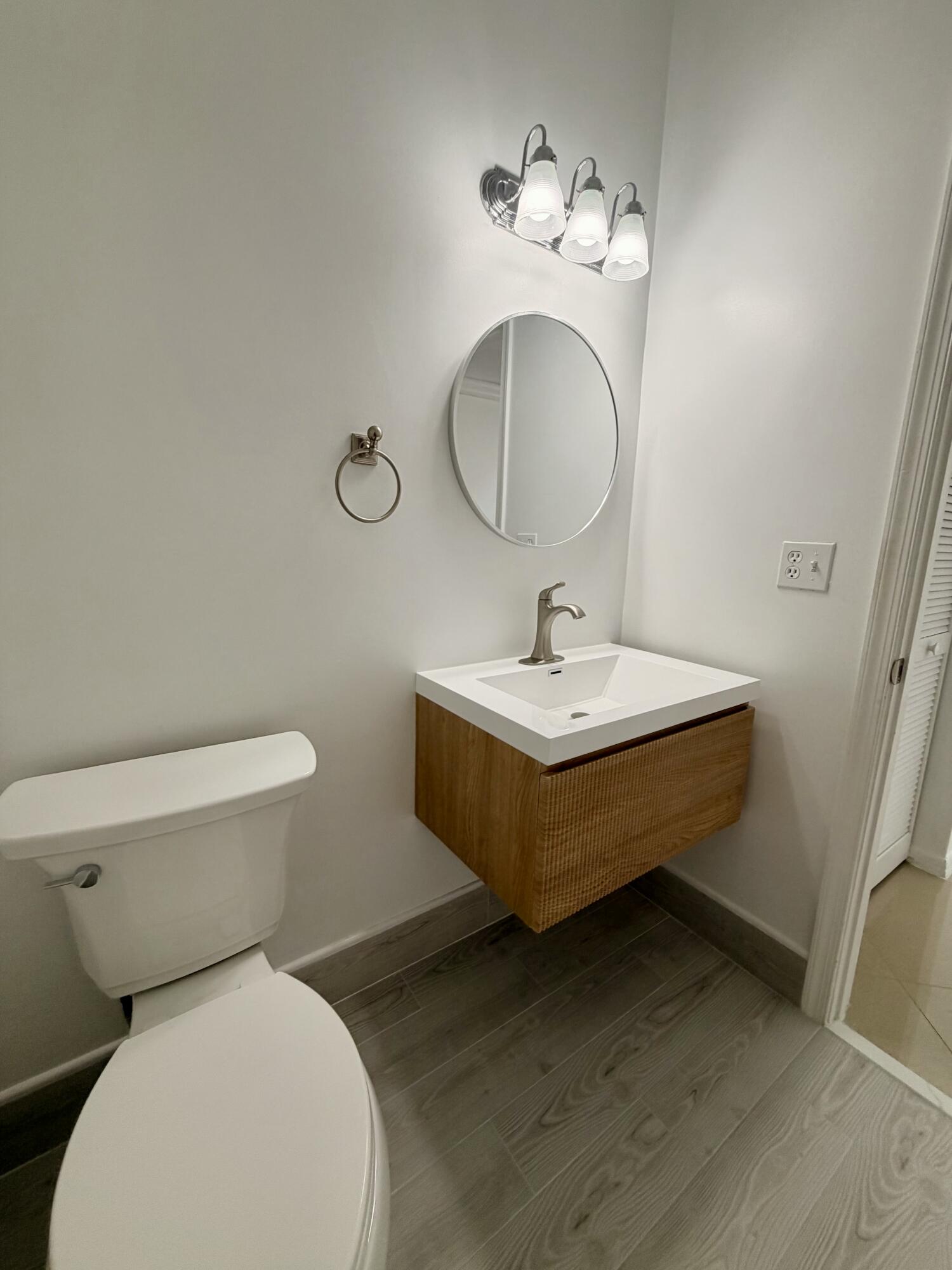 HARBOUR SPRINGS AT MISSION BAY - Residential Lease