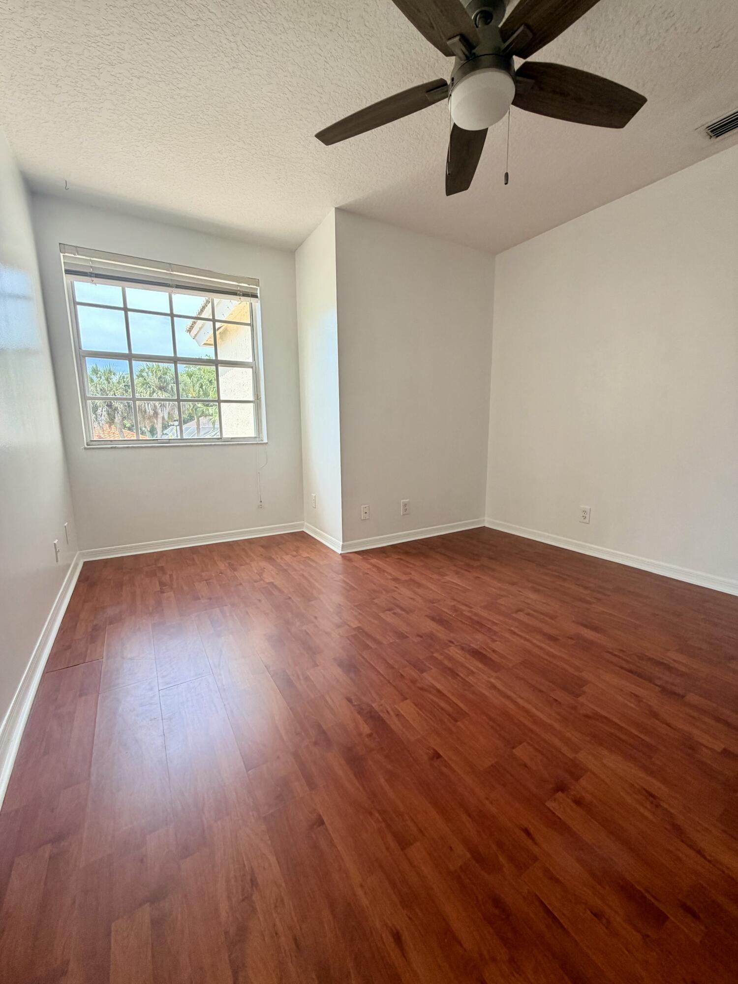HARBOUR SPRINGS AT MISSION BAY - Residential Lease