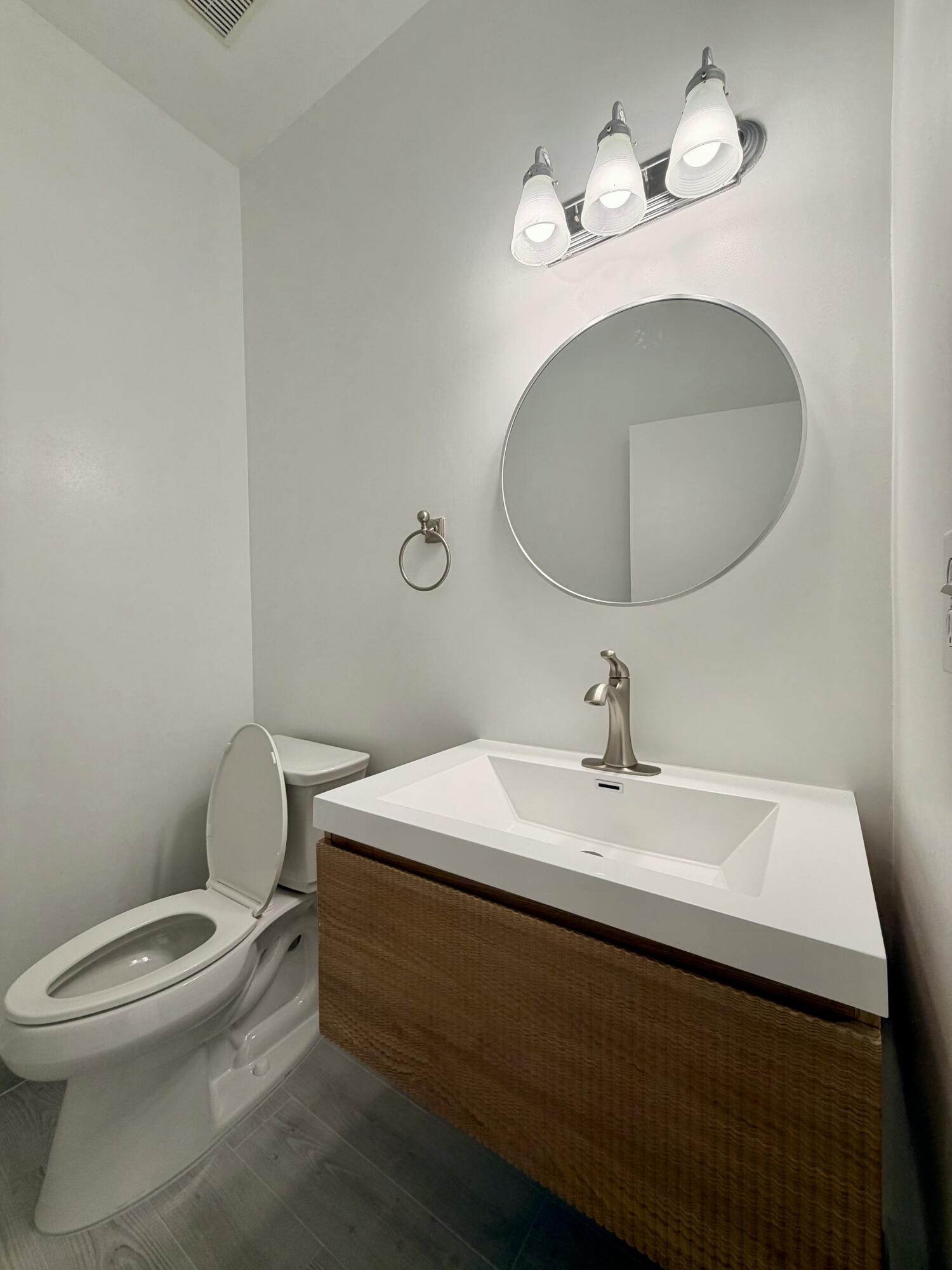 HARBOUR SPRINGS AT MISSION BAY - Residential Lease