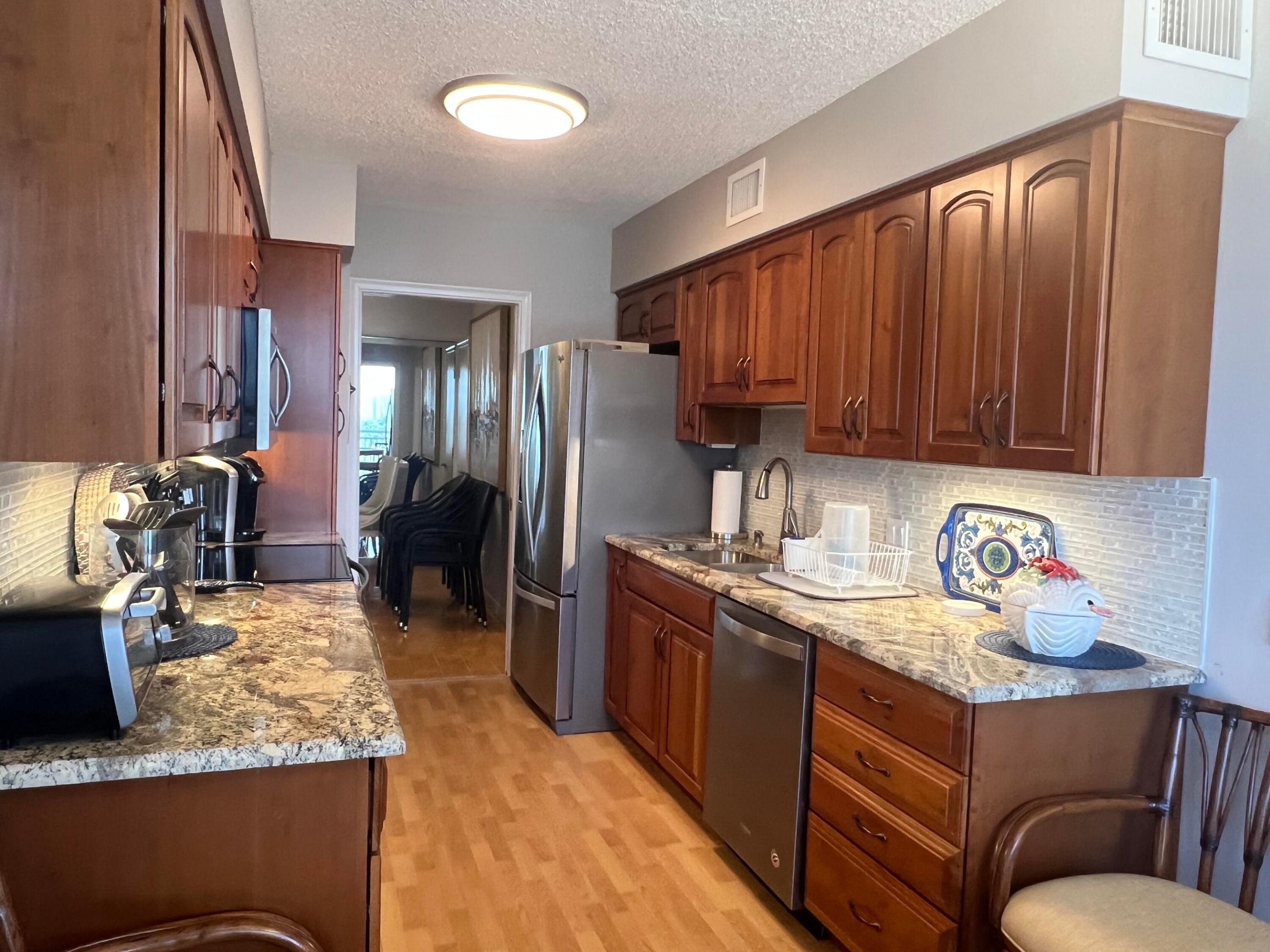 OCEANTREE CONDO - Residential