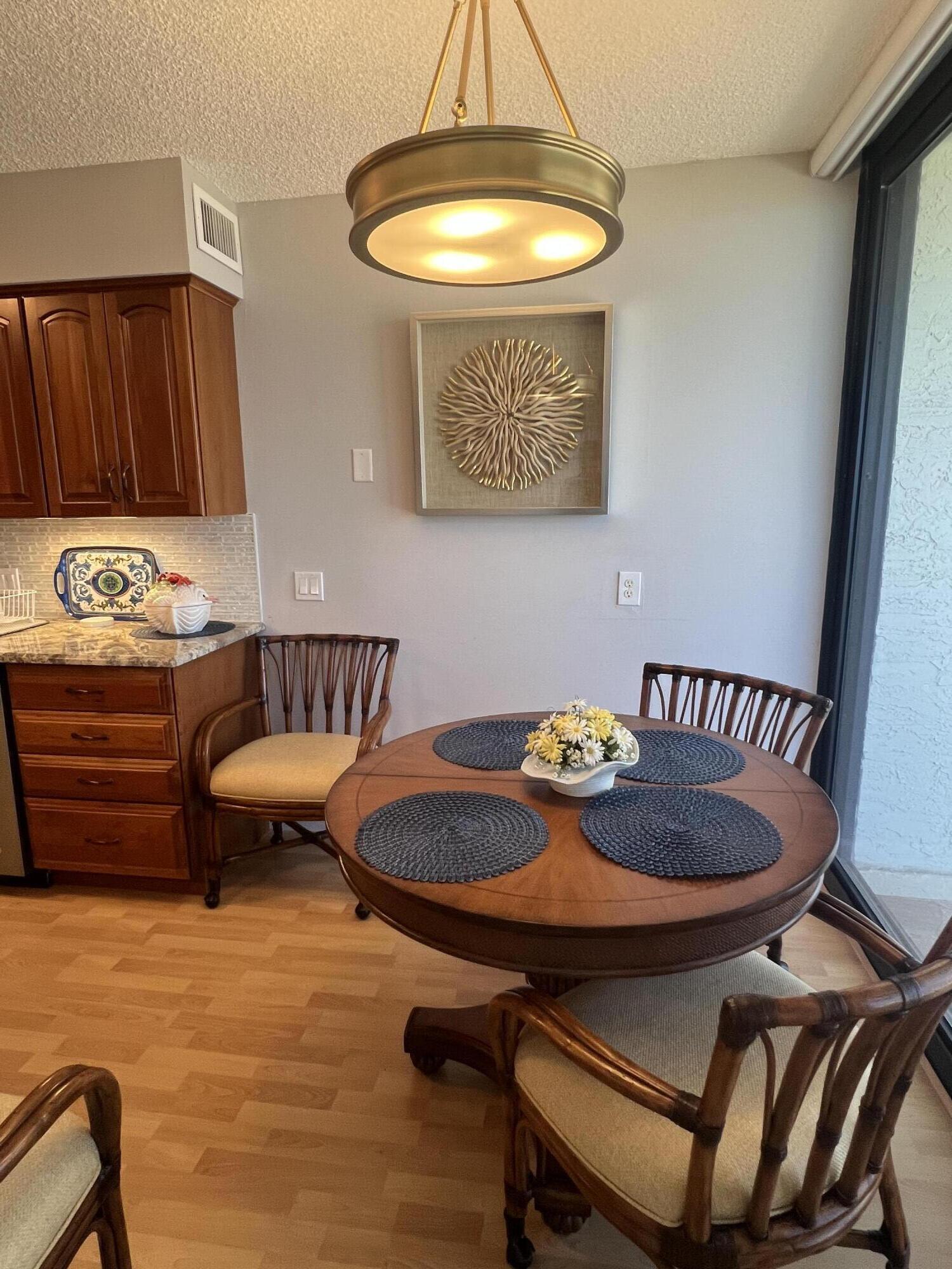 OCEANTREE CONDO - Residential