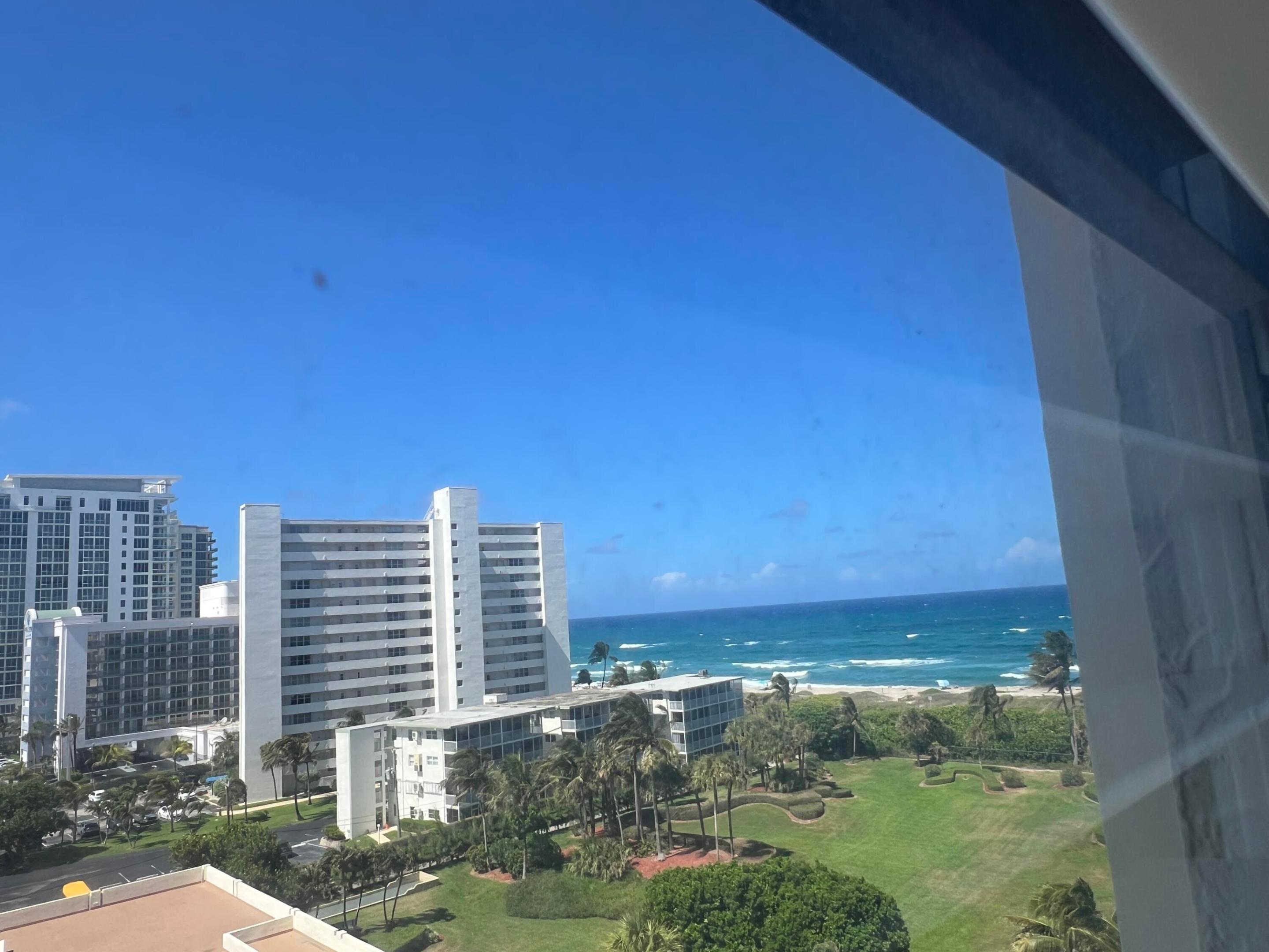 OCEANTREE CONDO - Residential