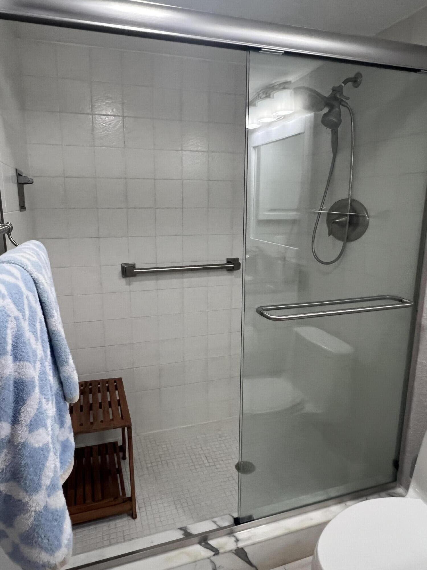OCEANTREE CONDO - Residential